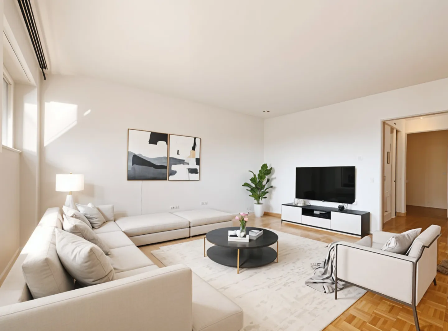 Exclusively: City Center Apartment, Comfortable & Bright 2 Rooms - Photo 1 of 6