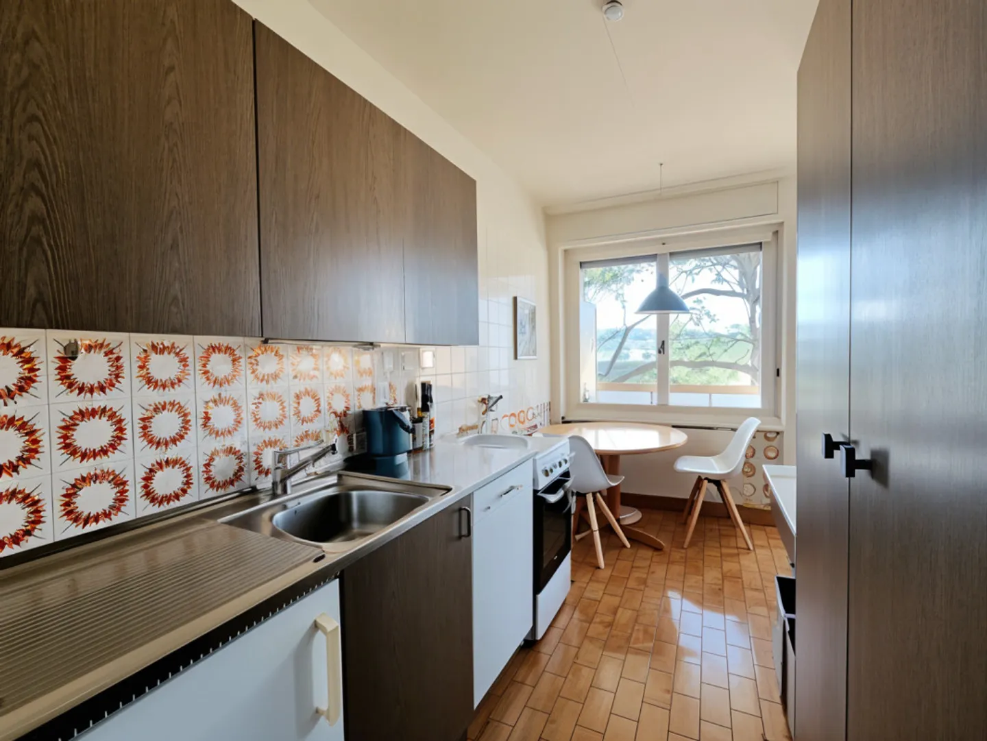 Exclusively: City Center Apartment, Comfortable & Bright 2 Rooms - Photo 4 of 6