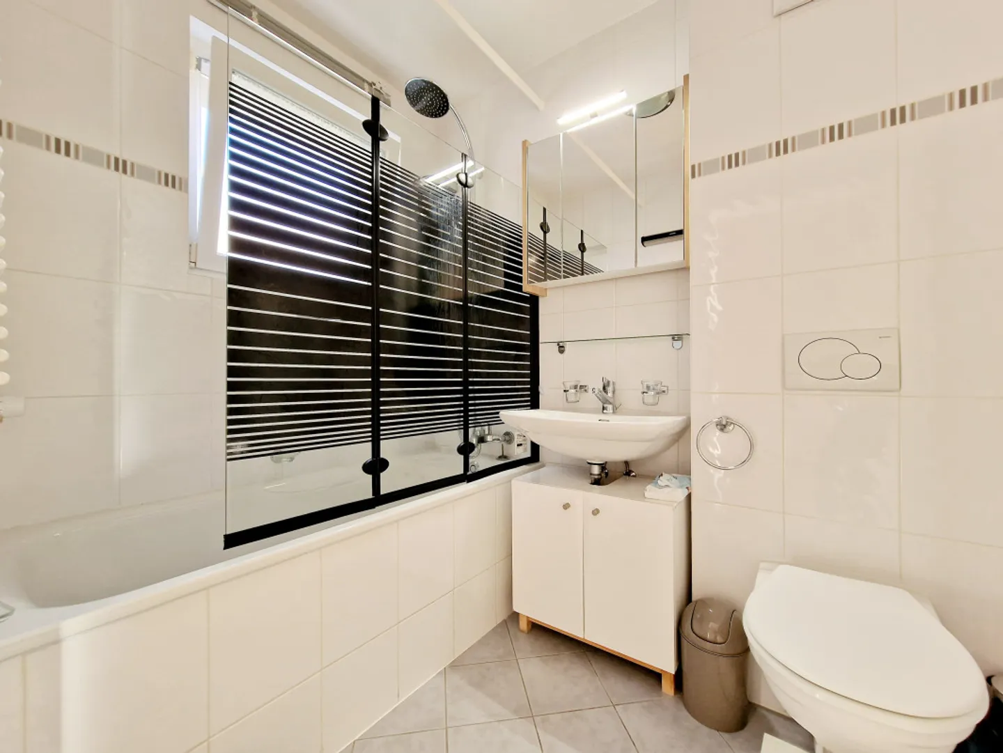 Fabelhafte 3,5-Zimmer-Wohnung mit Terrasse, ideal gelegen 20 Minuten von Nyon - Foto 9 von 10