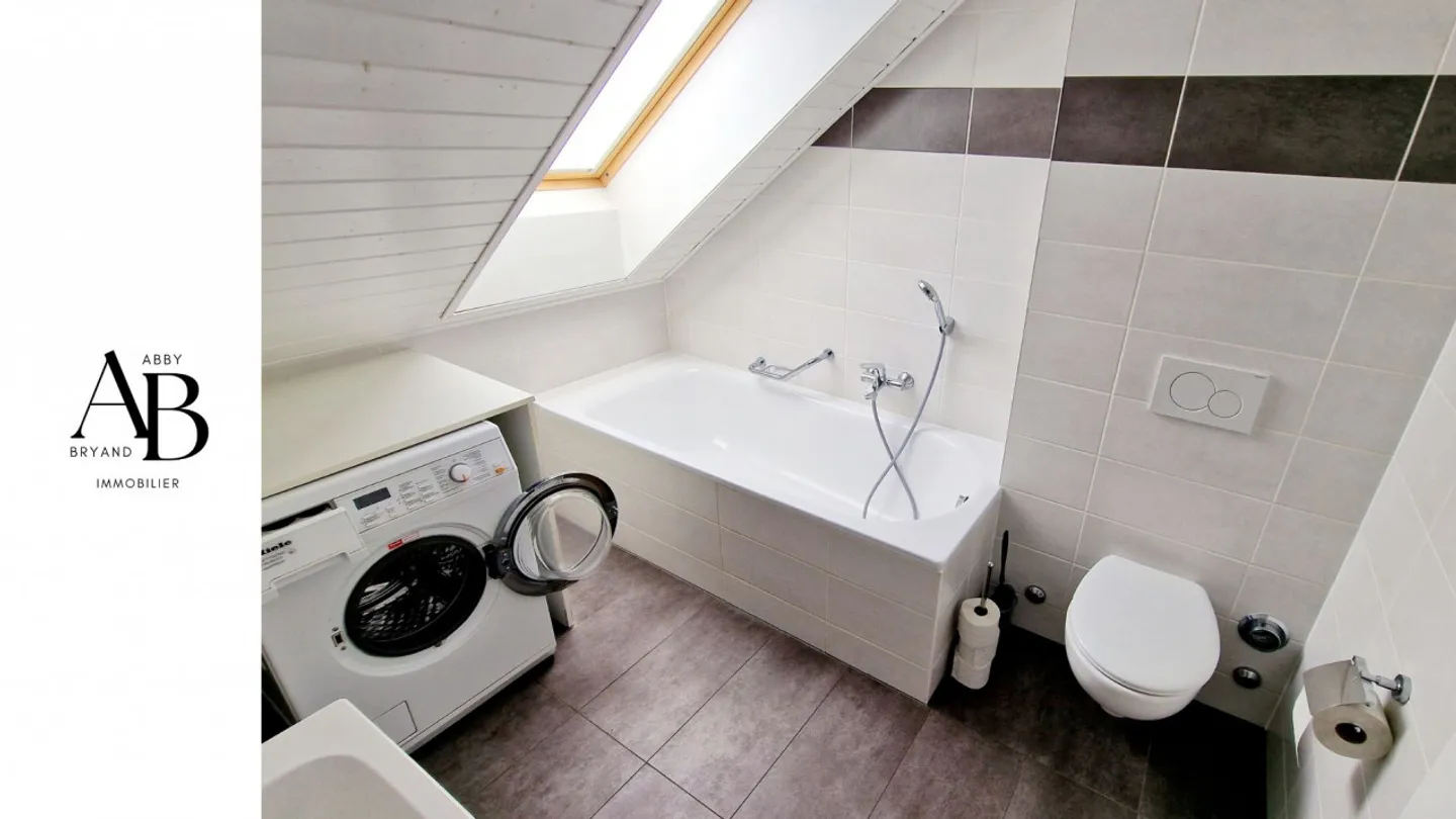 En exclusivité, Duplex vue lac et Mont-Blanc, centre Village à Arzier - Foto 10 von 13