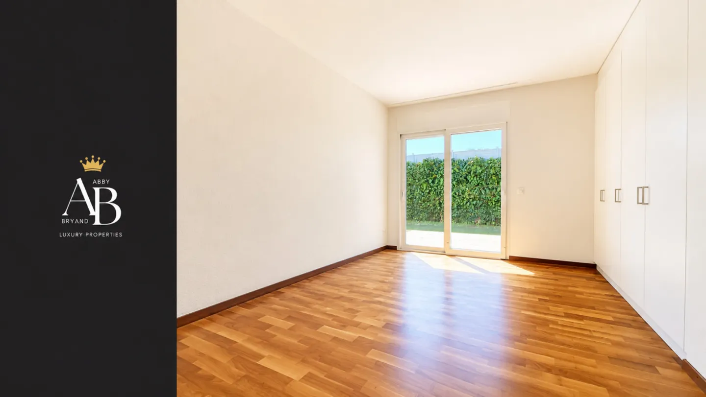 Villa contemporaine avec vue sur le lac - Photo 8 sur 13