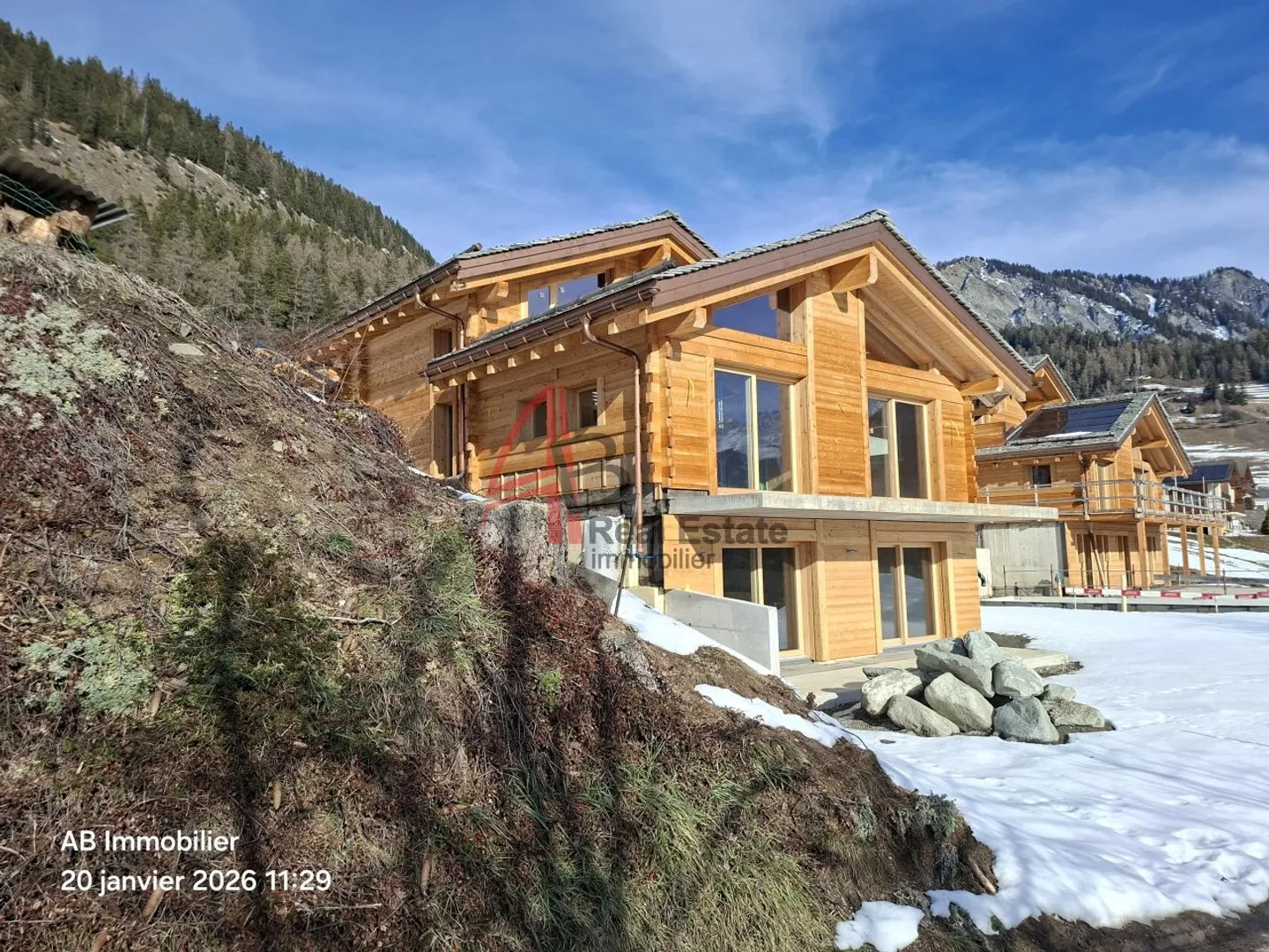 VAL DE BAGNES (Le Levron)  Chalet 6 camere di 283 m2 di superficie di vendita - Foto 4 di 11