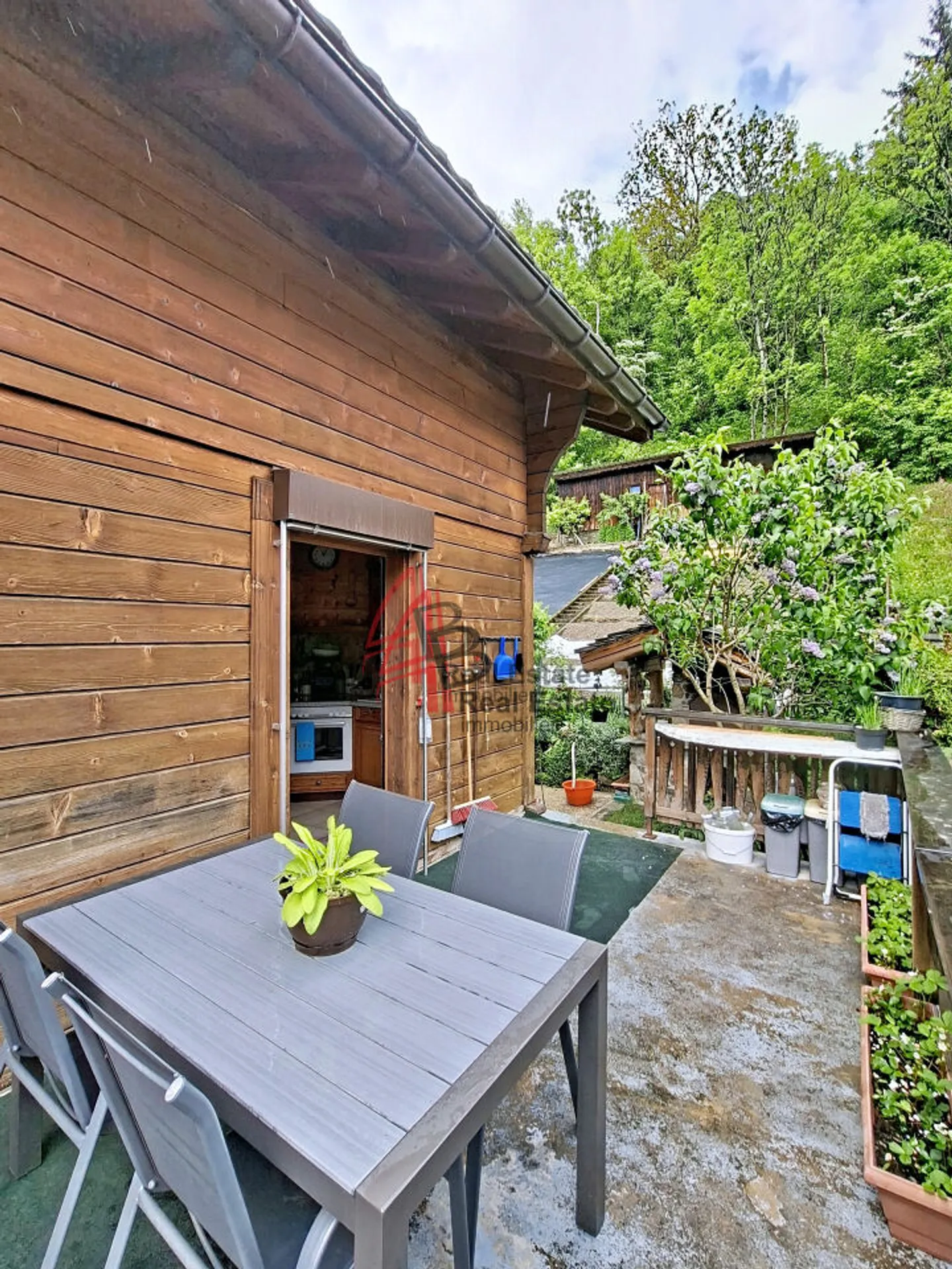 Einzelnes Chalet mit Garten, Terrassen und Garage in Orsières - Foto 3 von 10