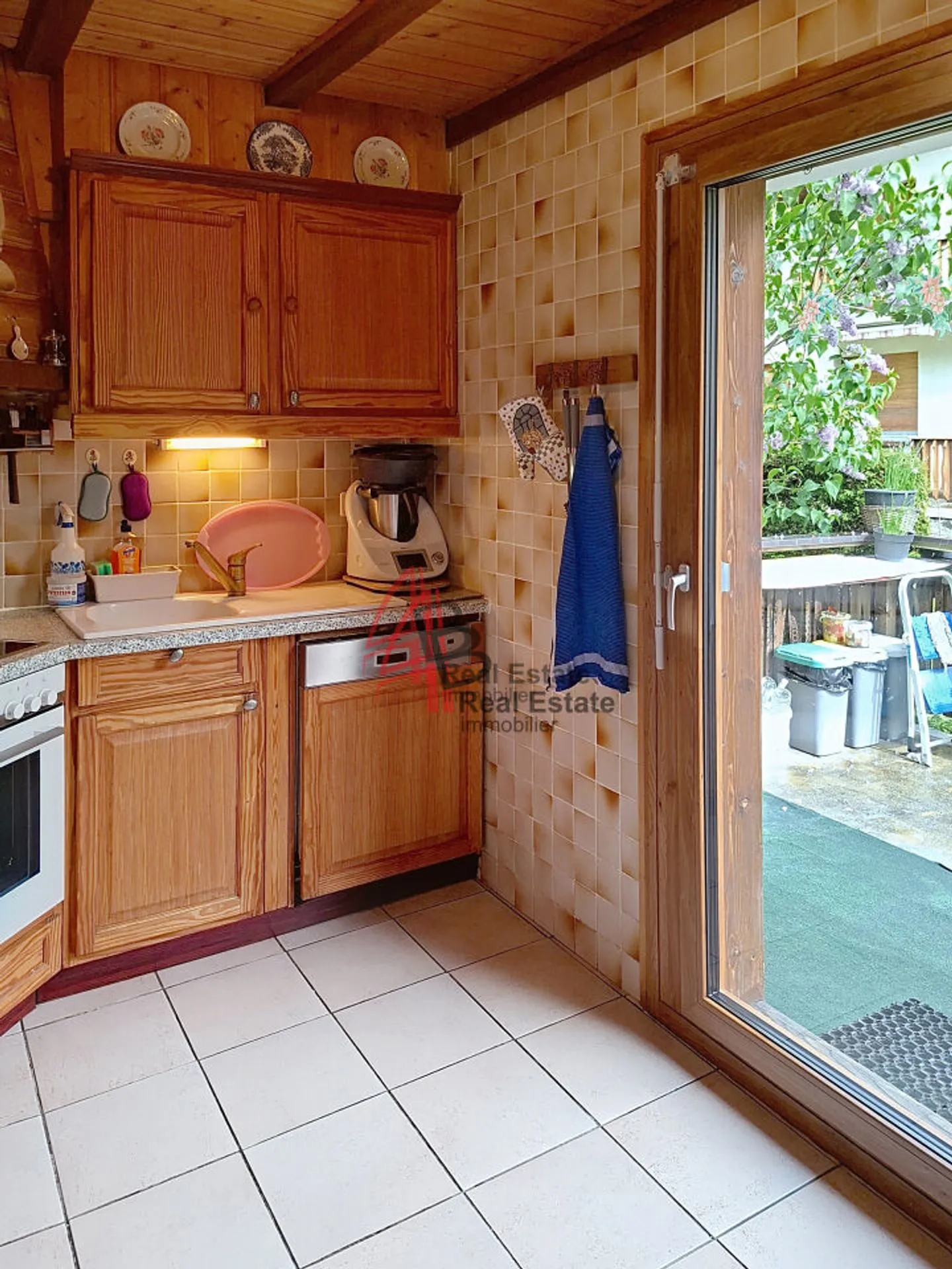 Einzelnes Chalet mit Garten, Terrassen und Garage in Orsières - Foto 4 von 10