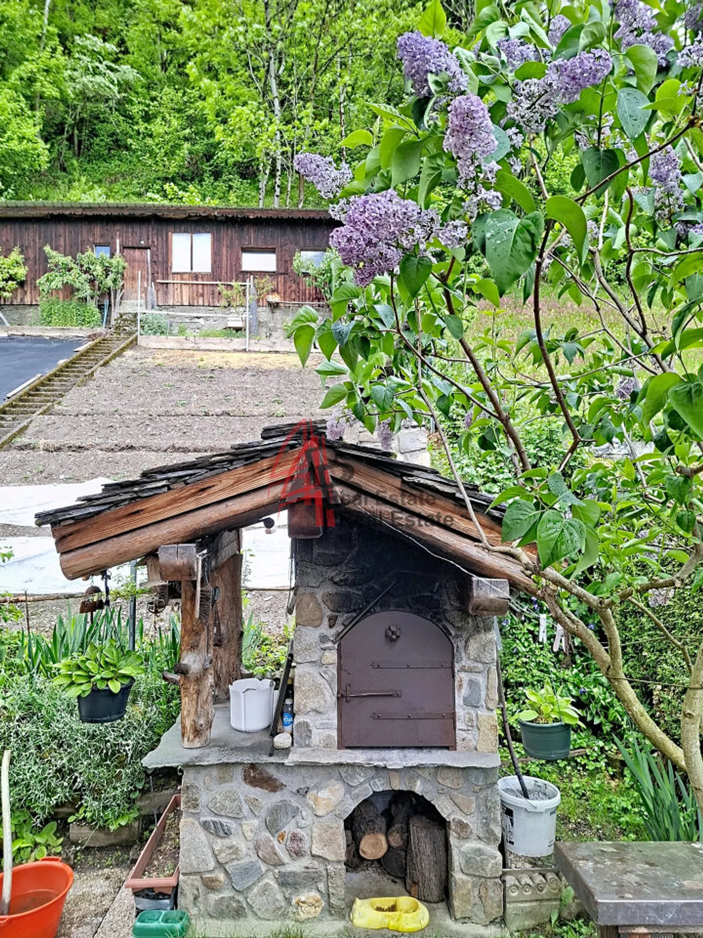 Einzelnes Chalet mit Garten, Terrassen und Garage in Orsières - Foto 2 von 10