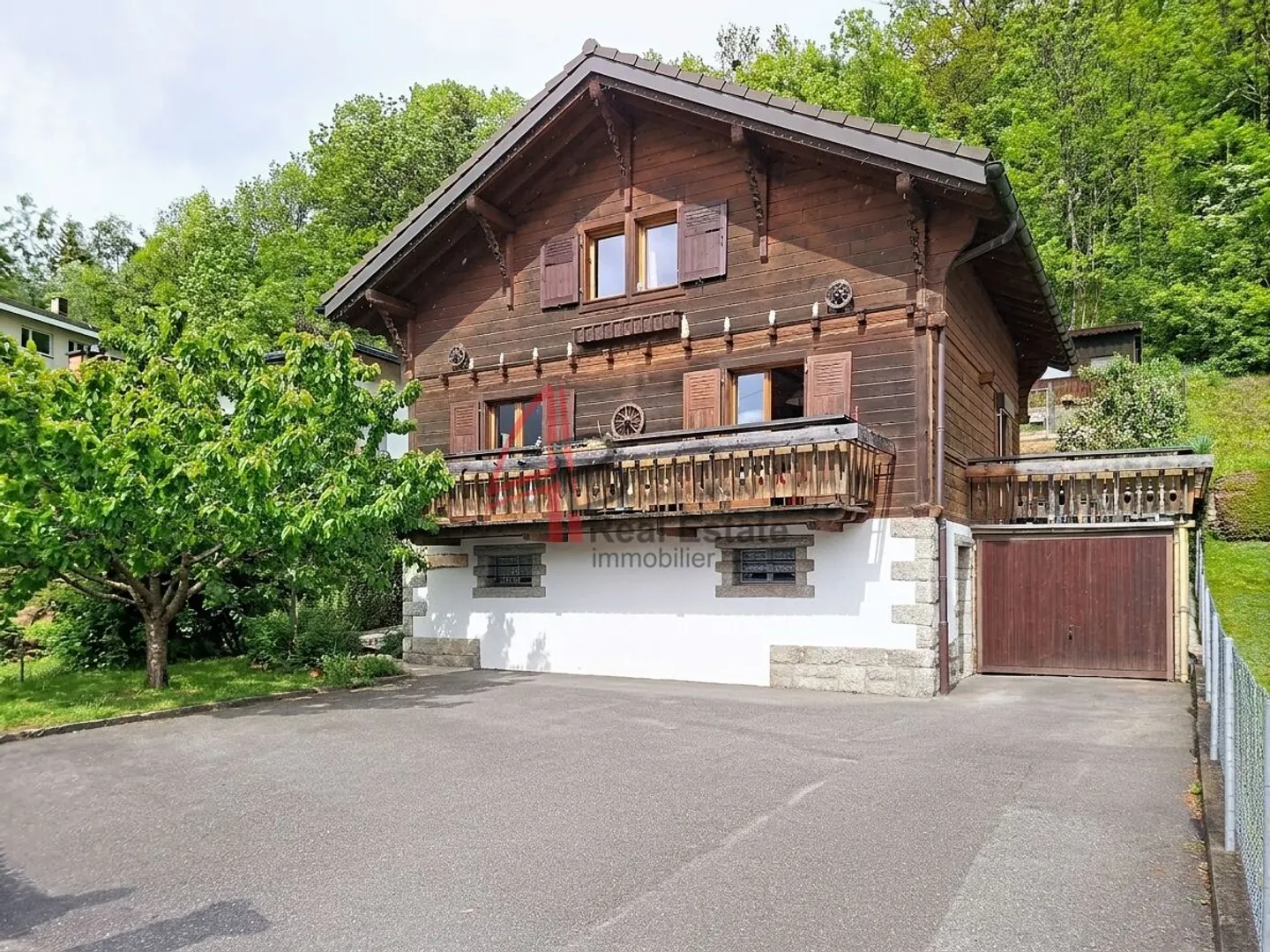 Chalet avec Jardin et Terrasses - Photo 1 sur 8