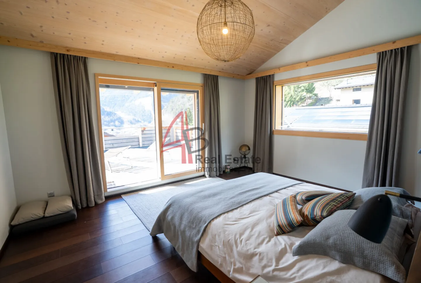 VOLLÈGES (Val de Bagnes) proche de VERBIER Magnifique villa contemporaine avec piscine et vue panoramique  - Photo 8 of 12