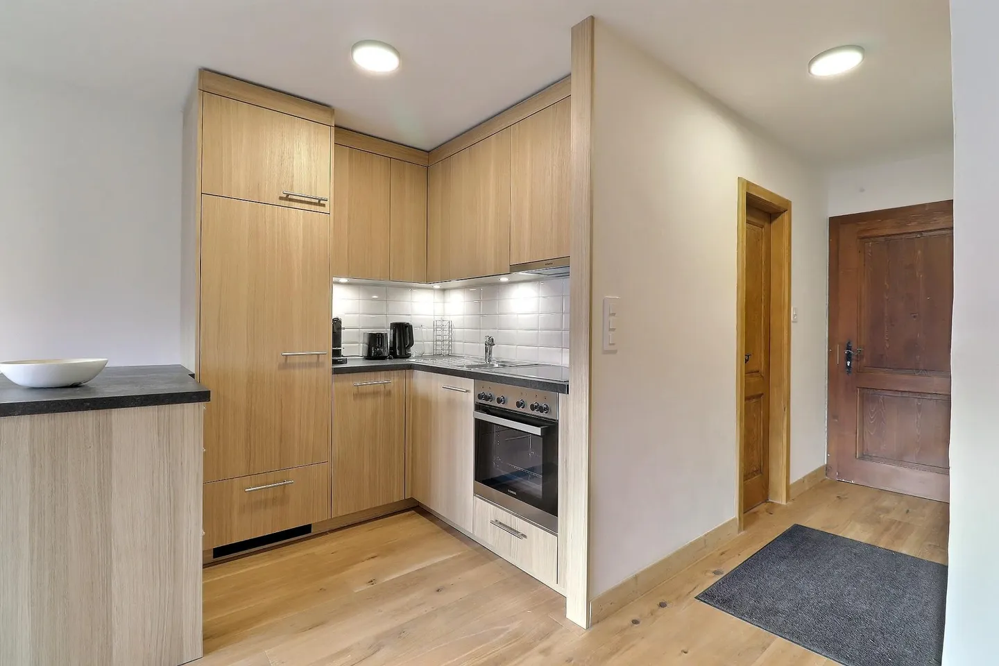 Studio entièrement rénové ? Vue imprenable sur les montagnes ! - Photo 4 sur 8