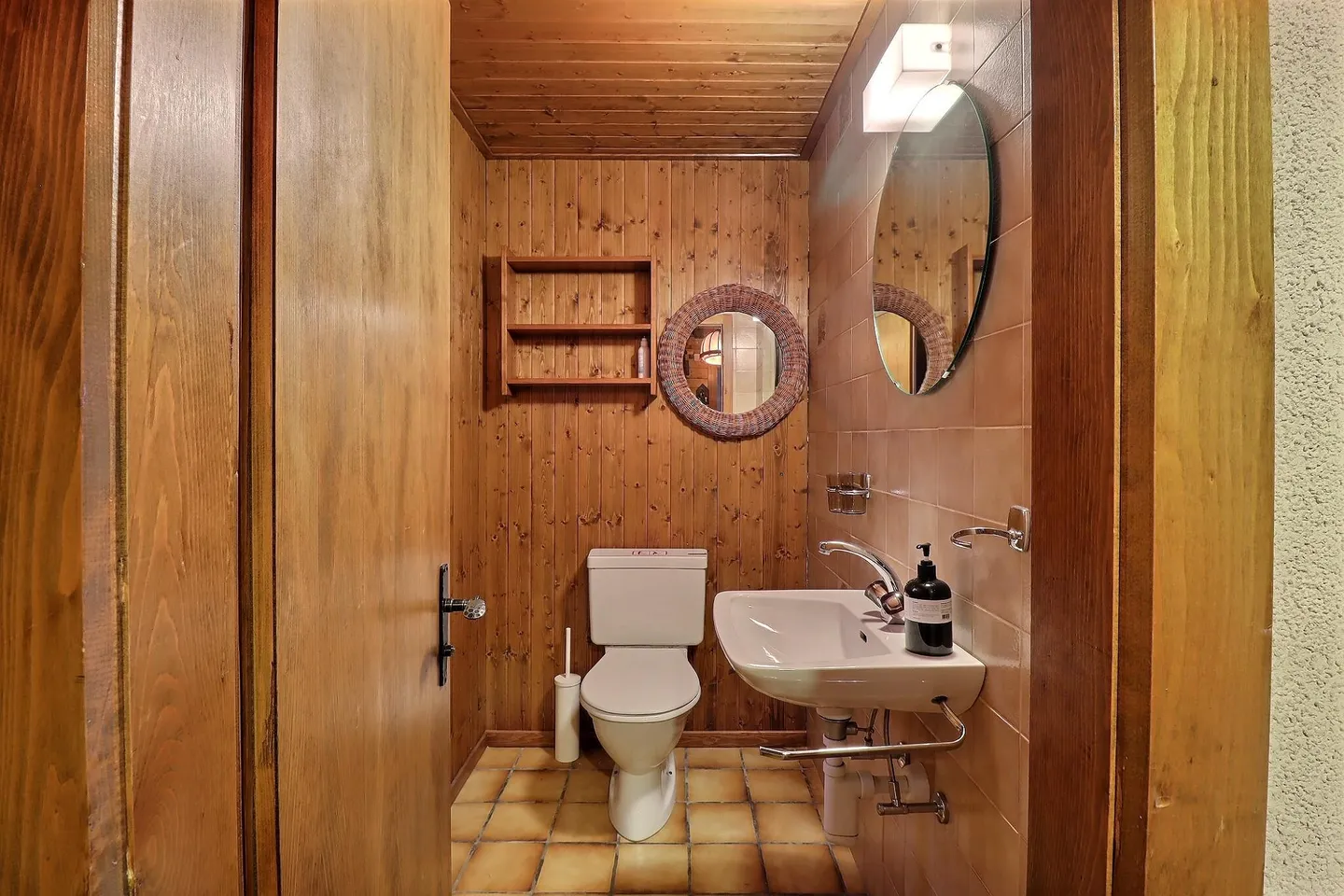 Elegante 3-Zimmer-Duplexwohnung mit Panoramablick zu verkaufen - Foto 12 von 13