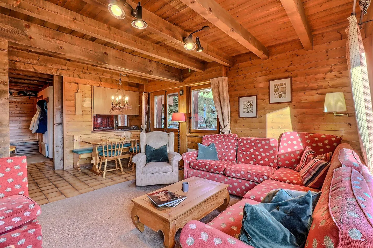 Elegante 3-Zimmer-Duplexwohnung mit Panoramablick zu verkaufen - Foto 1 von 13