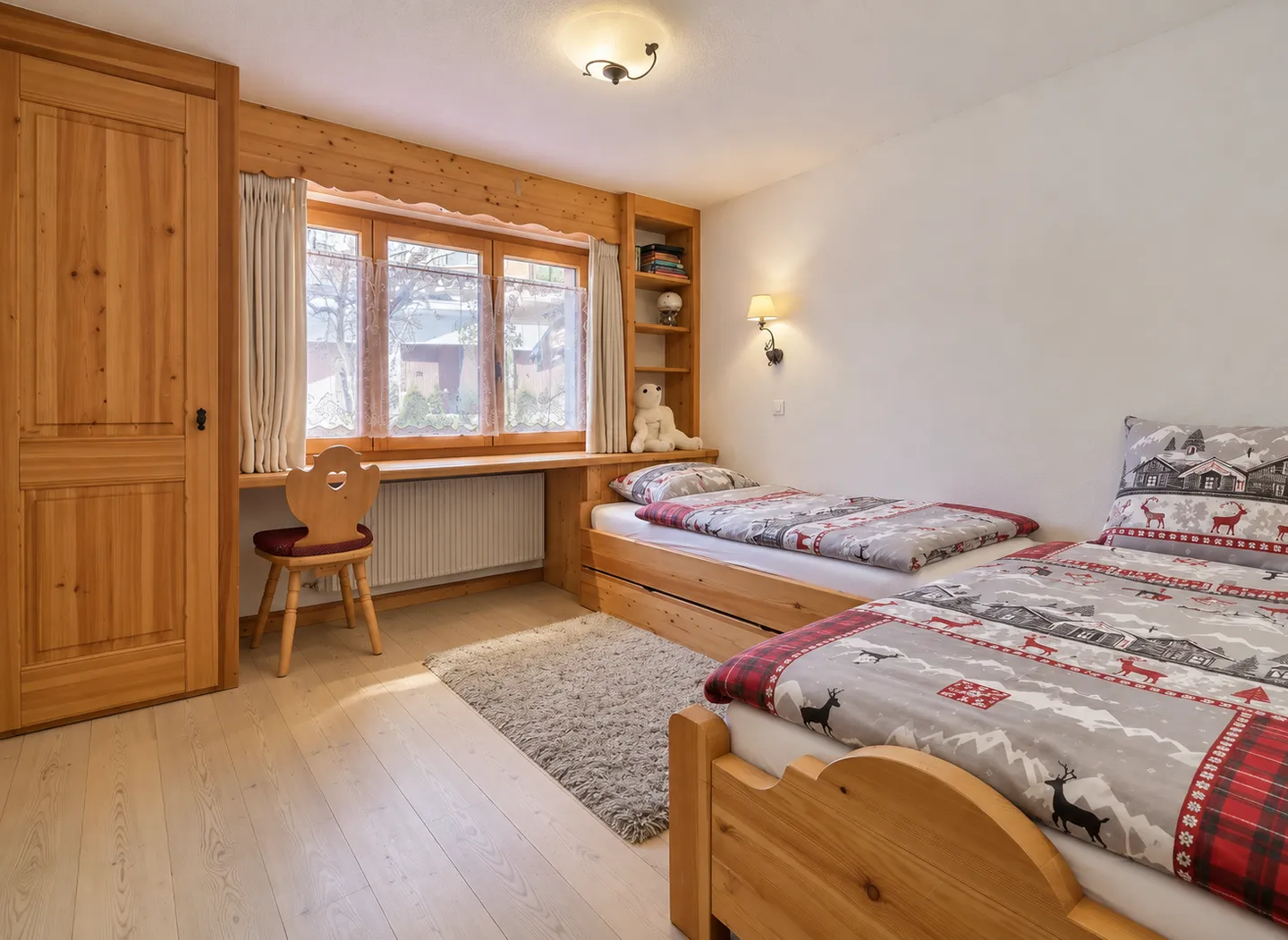 Spacious and bright 2-bedroom apartment with garden access - Photo 12 of 12
