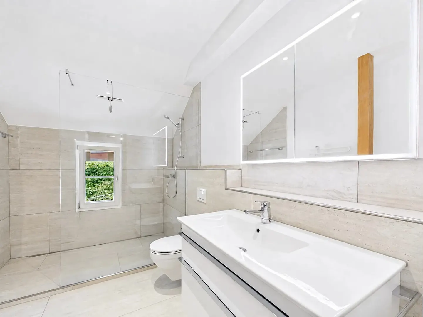 2-Zimmer-Maisonette mit Balkon und Seesicht in Thalwil mieten - Foto 9 di 13