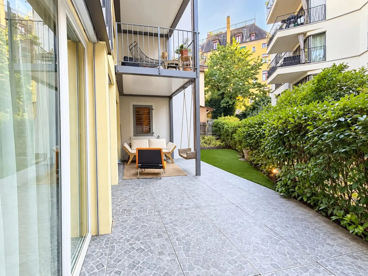 High-quality furnished 2.5-room garden apartment on Beckenhofstrasse in Zurich - Photo 12 of 13