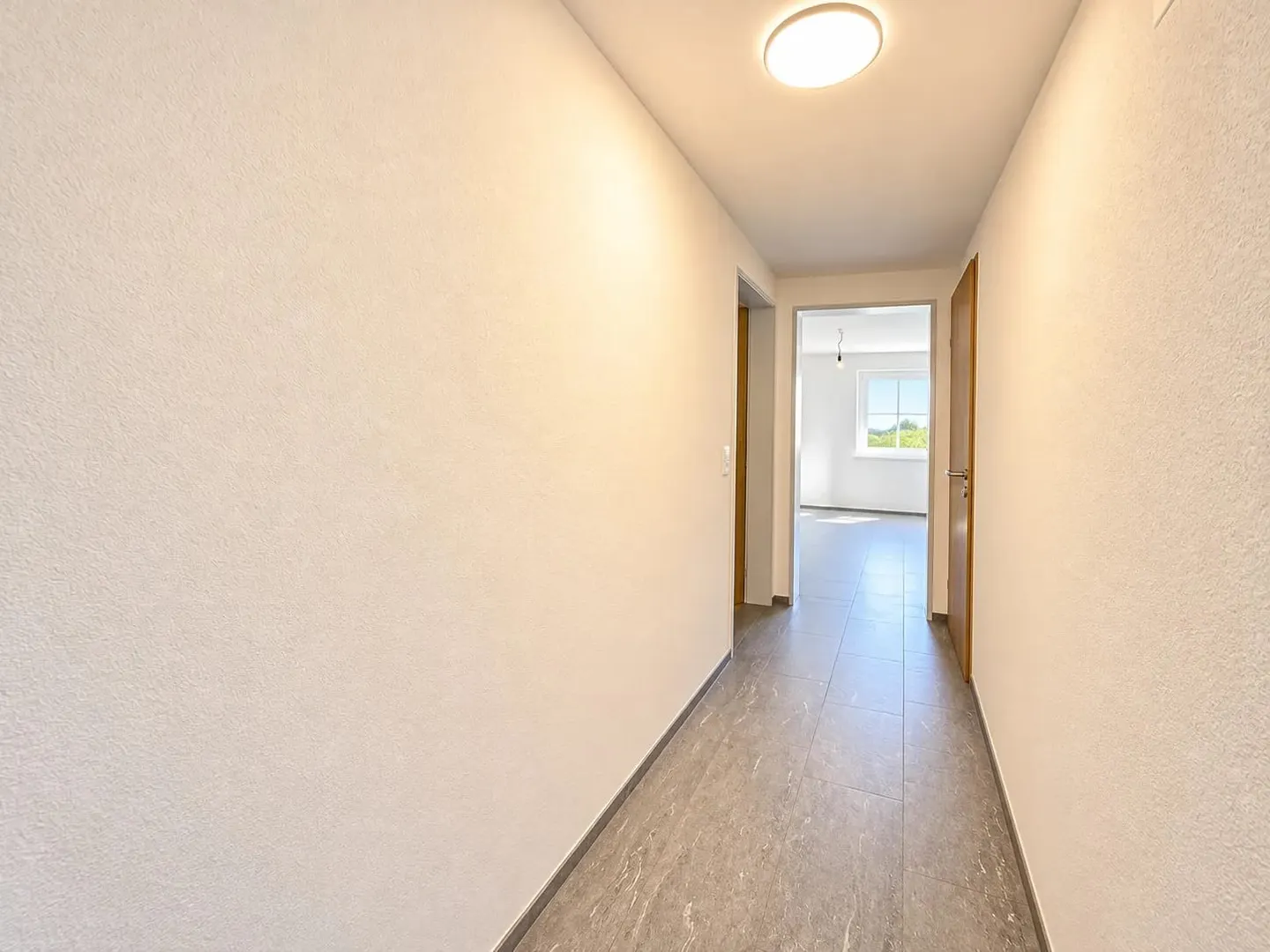 Appartamento 3.5 stanze appena ristrutturato in affitto a Hinteregg - Foto 6 di 8