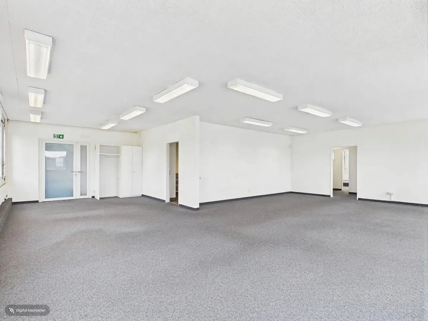 Espace commercial central de 60 m² et 116 m² au 2ème étage à Wohlen - Photo 2 sur 13