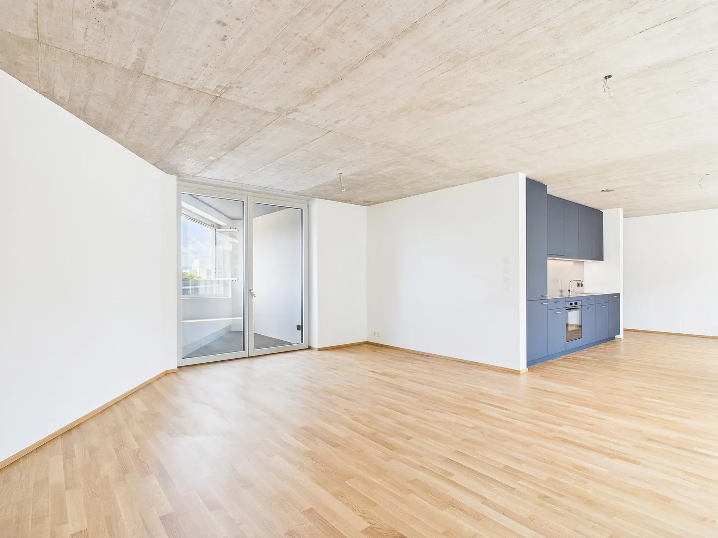 Modernes Apartment mit Balkon - Foto 4 von 13