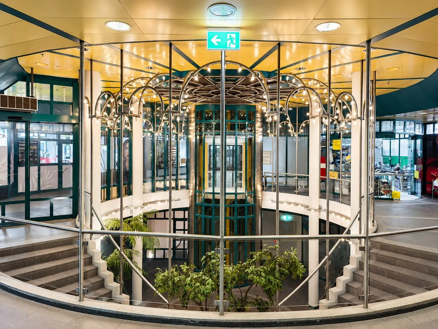 8.8% Rendita! Immobile commerciale completamente affittato nel centro di Olten in vendita - Foto 10 di 13