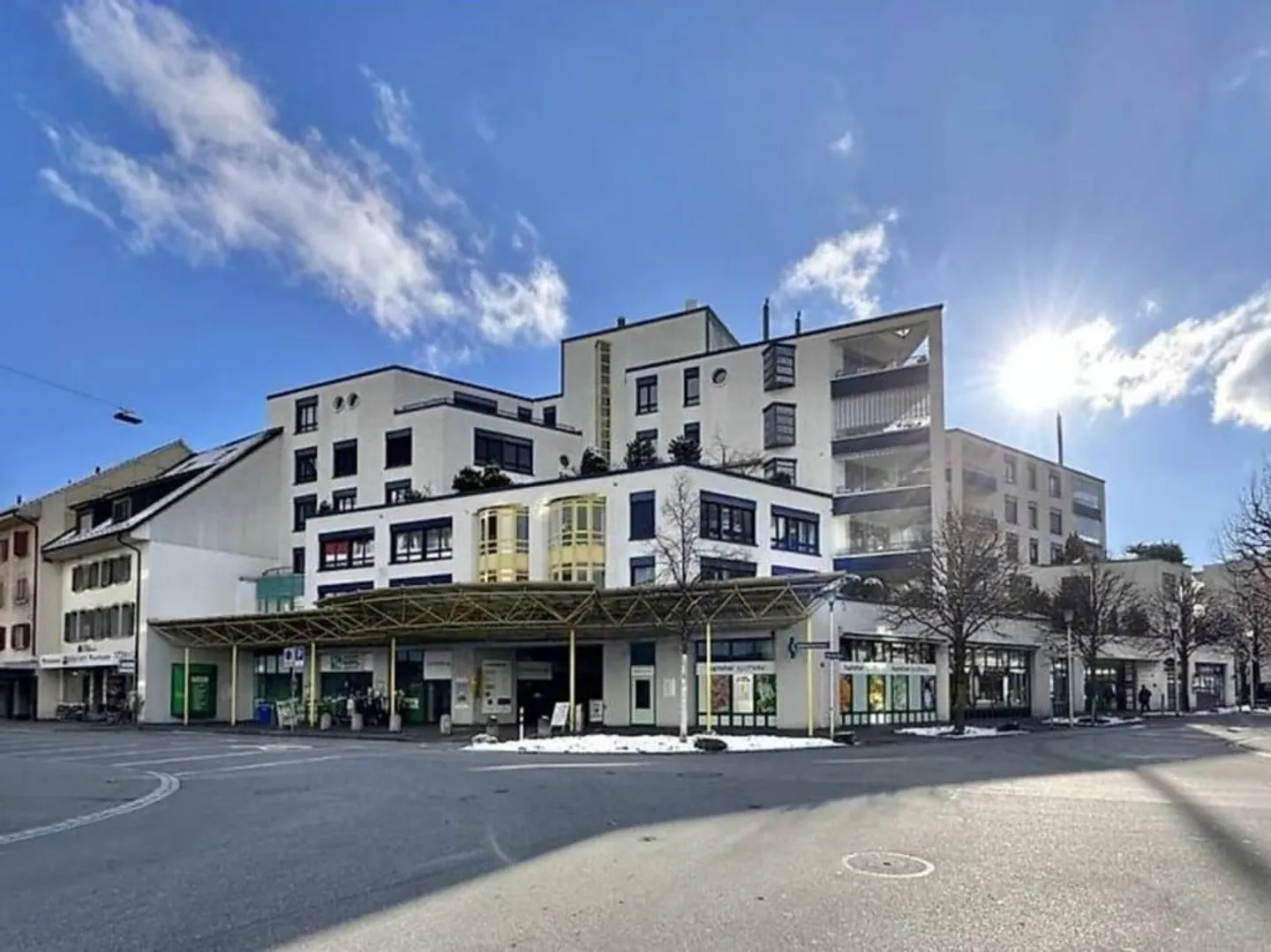 8.8% Rendita! Immobile commerciale completamente affittato nel centro di Olten in vendita - Foto 1 di 13