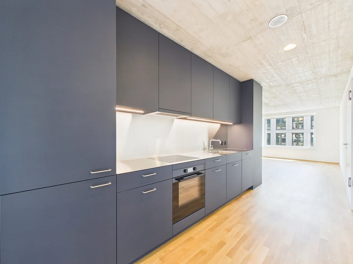 Modernes Apartment mit Balkon in Basel - Foto 6 von 13