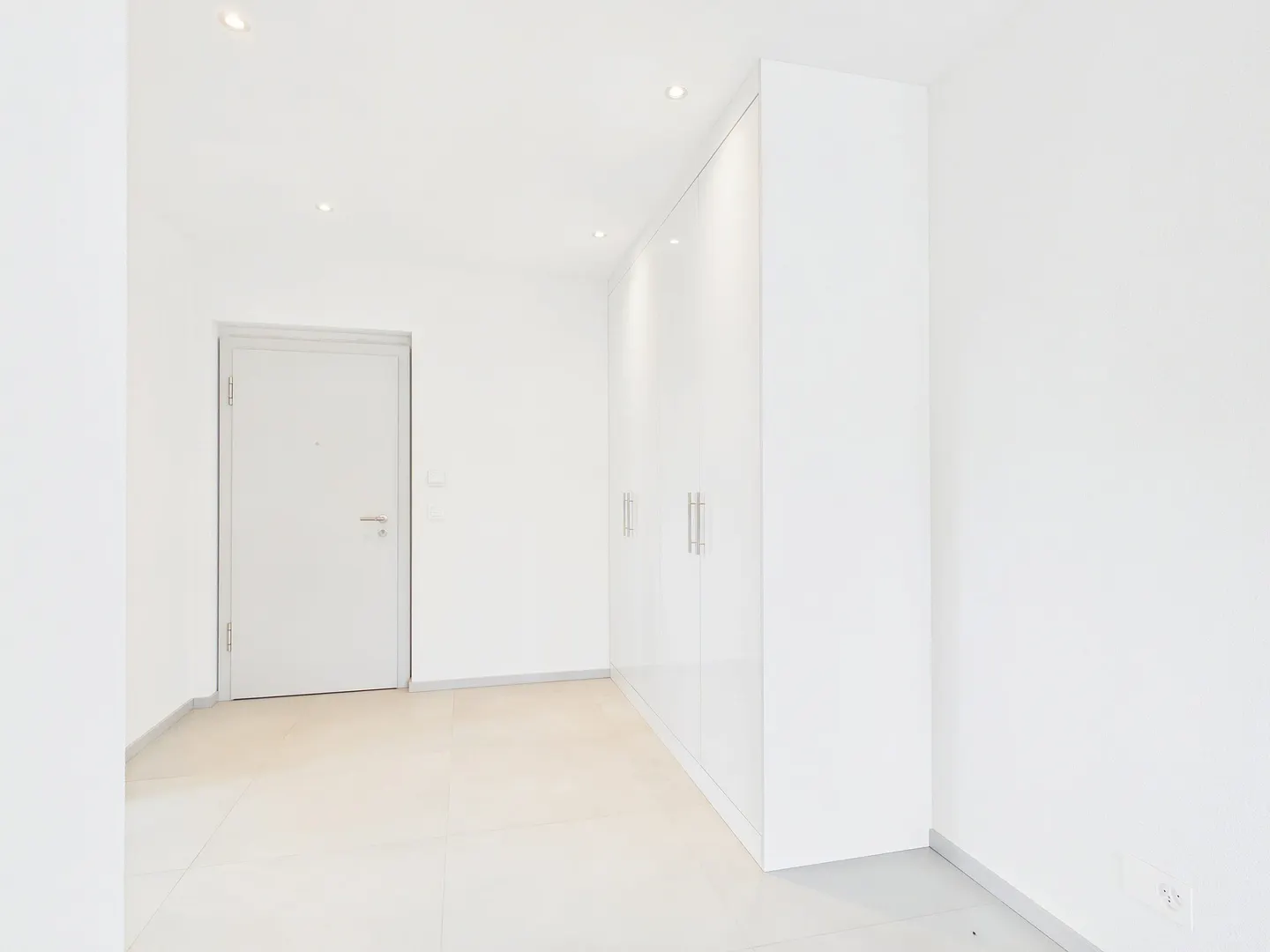 Appartement penthouse élégant avec grande terrasse et confort de vie exclusif à Delémont - Photo 11 sur 13