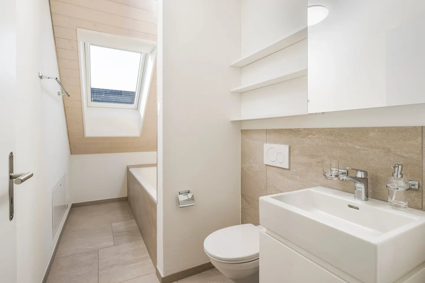 Appartamento da sogno di 3,5 stanze con galleria e balcone - Foto 9 di 13