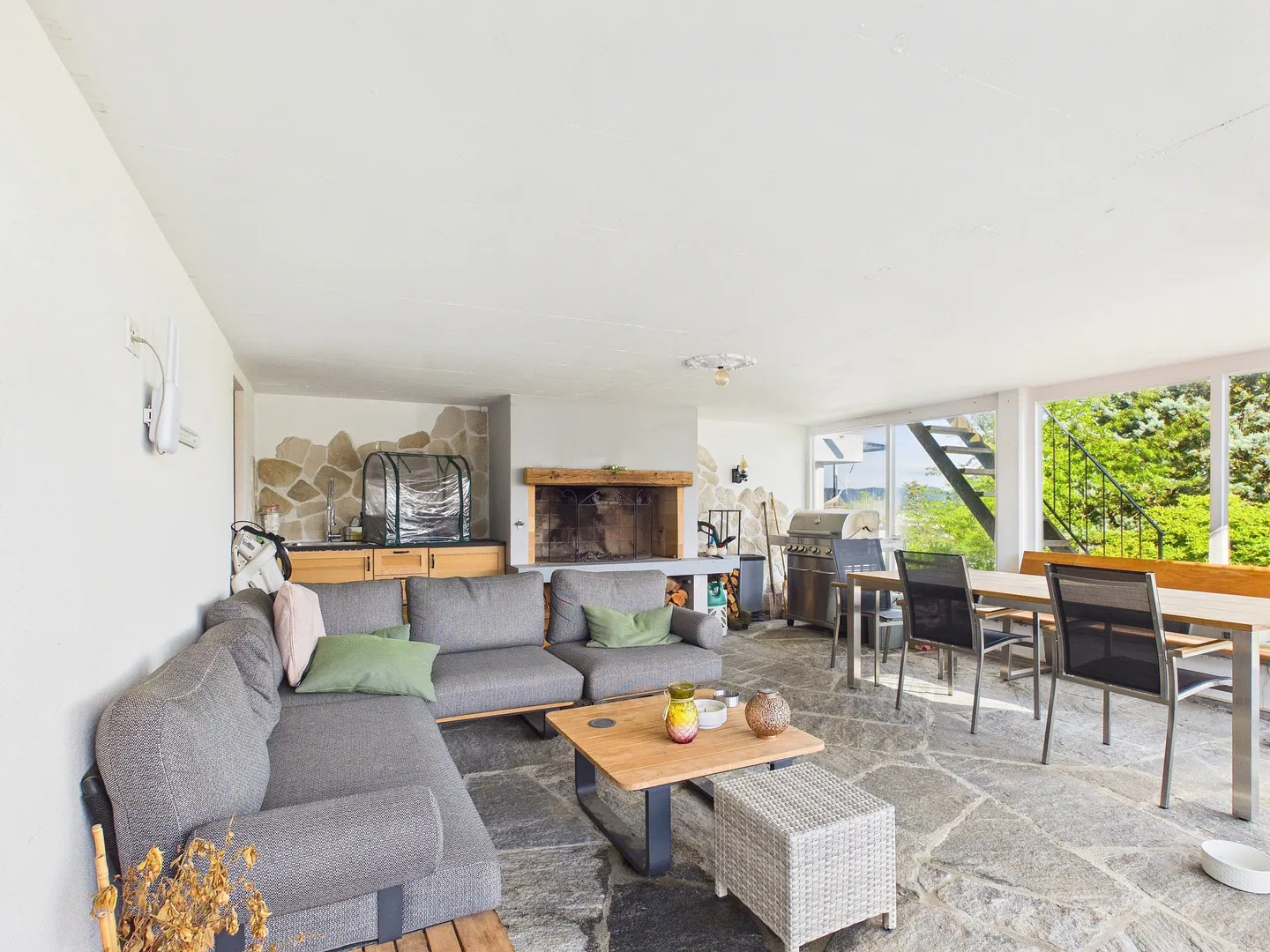 Charming Family Home with Pool - Photo 10 of 13