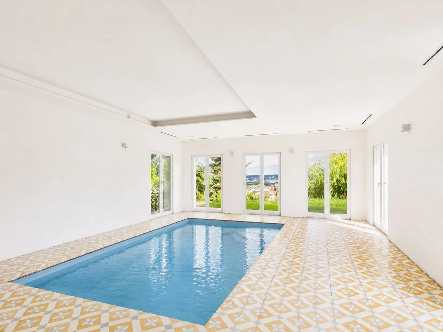 Charming Family Home with Pool - Photo 11 of 13