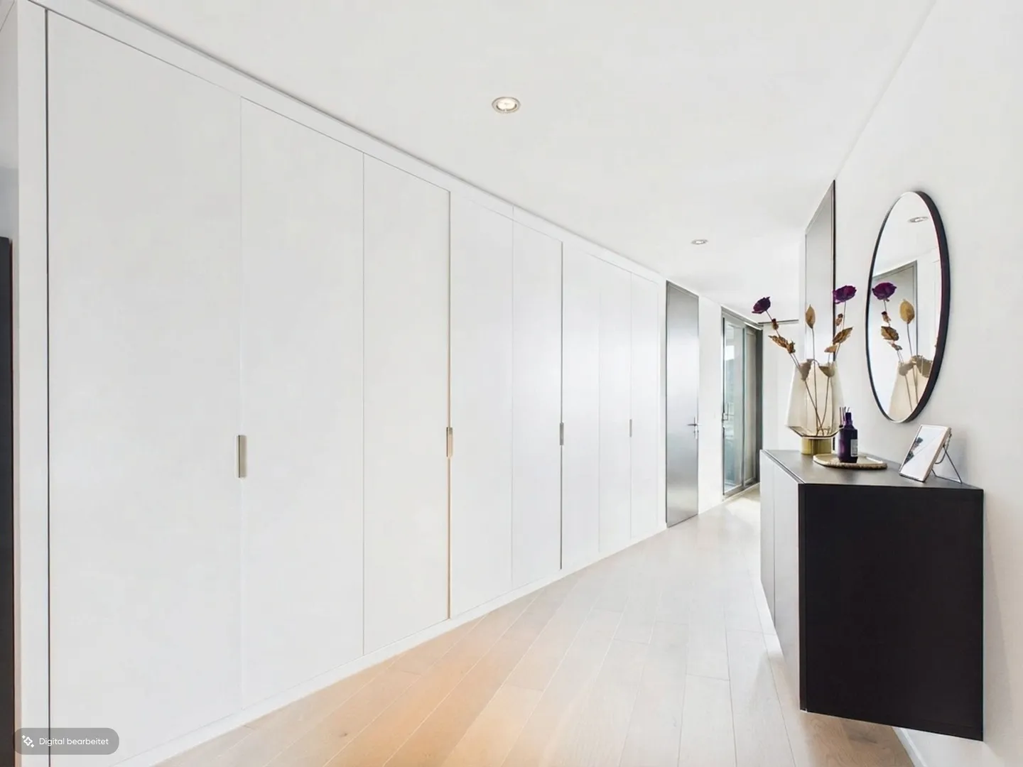 Apartment in Limmat Tower with panoramic view - Photo 4 of 11