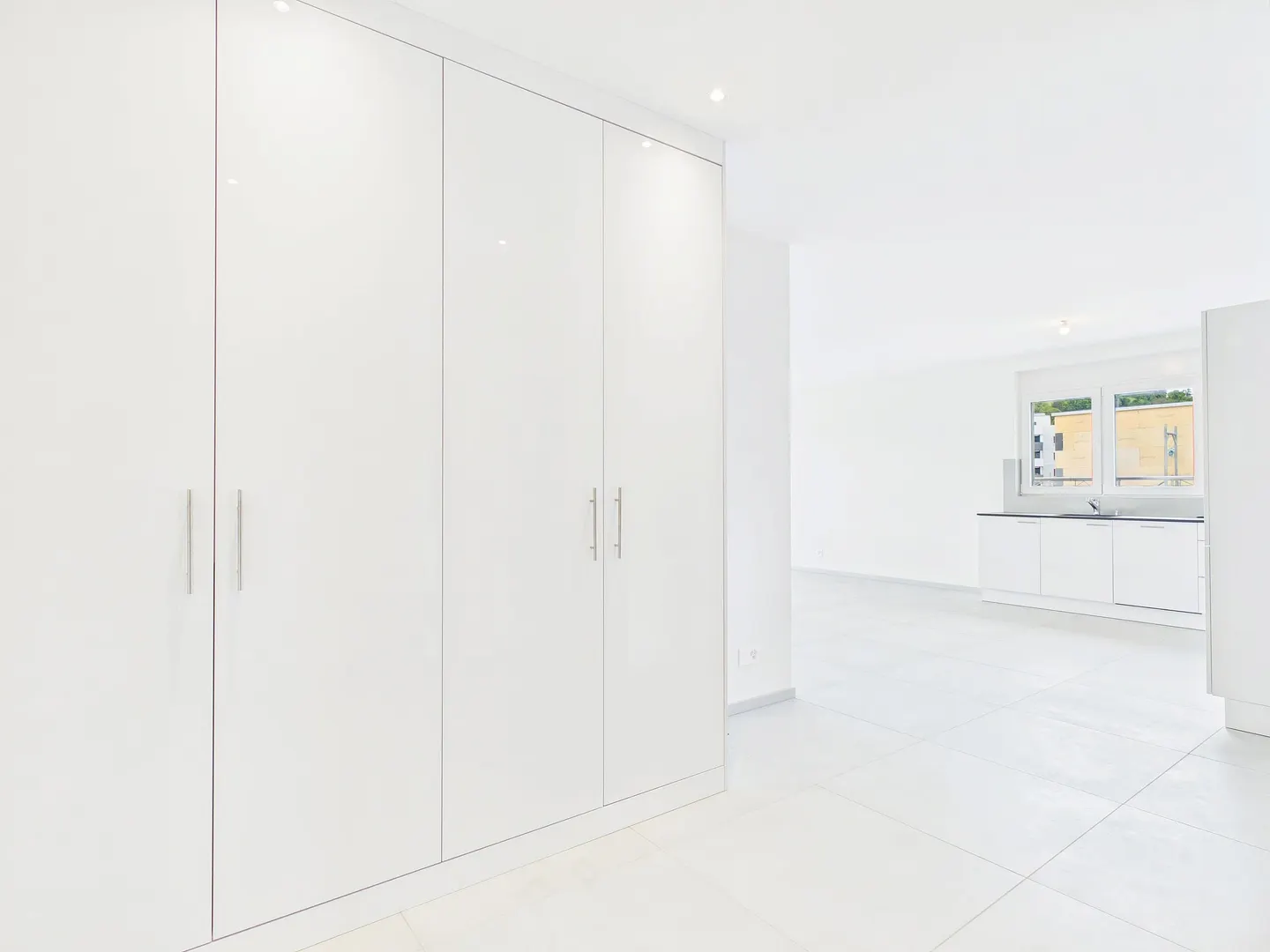 Appartement penthouse élégant avec grande terrasse et confort de vie exclusif à Delémont - Photo 8 sur 13