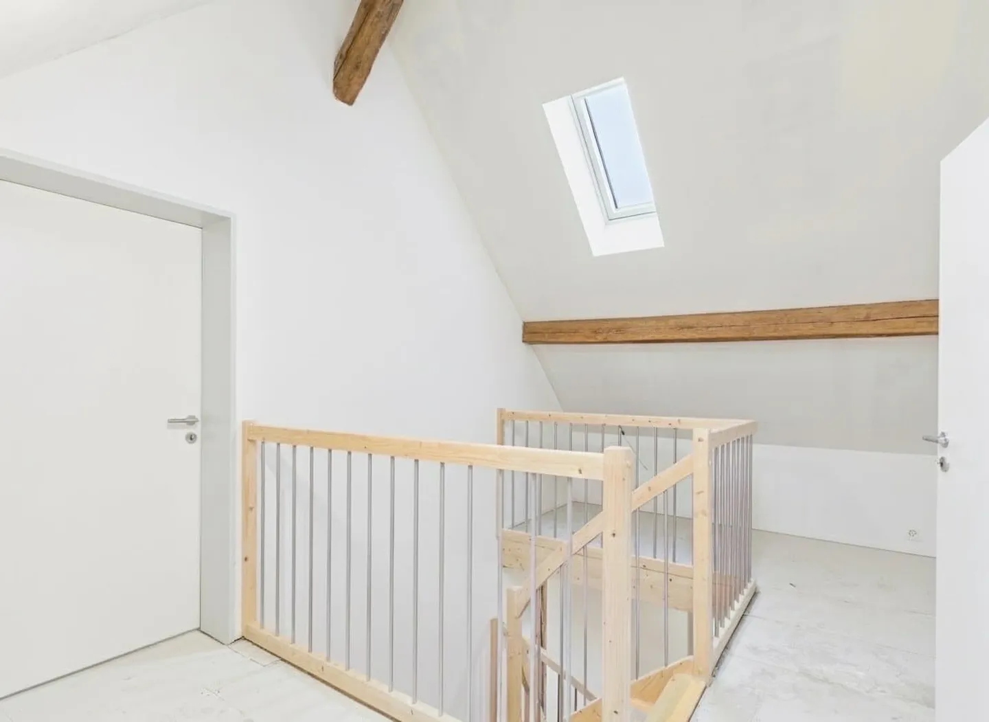 Spacious 4.5-room maisonette apartment with great charm - Photo 4 of 10