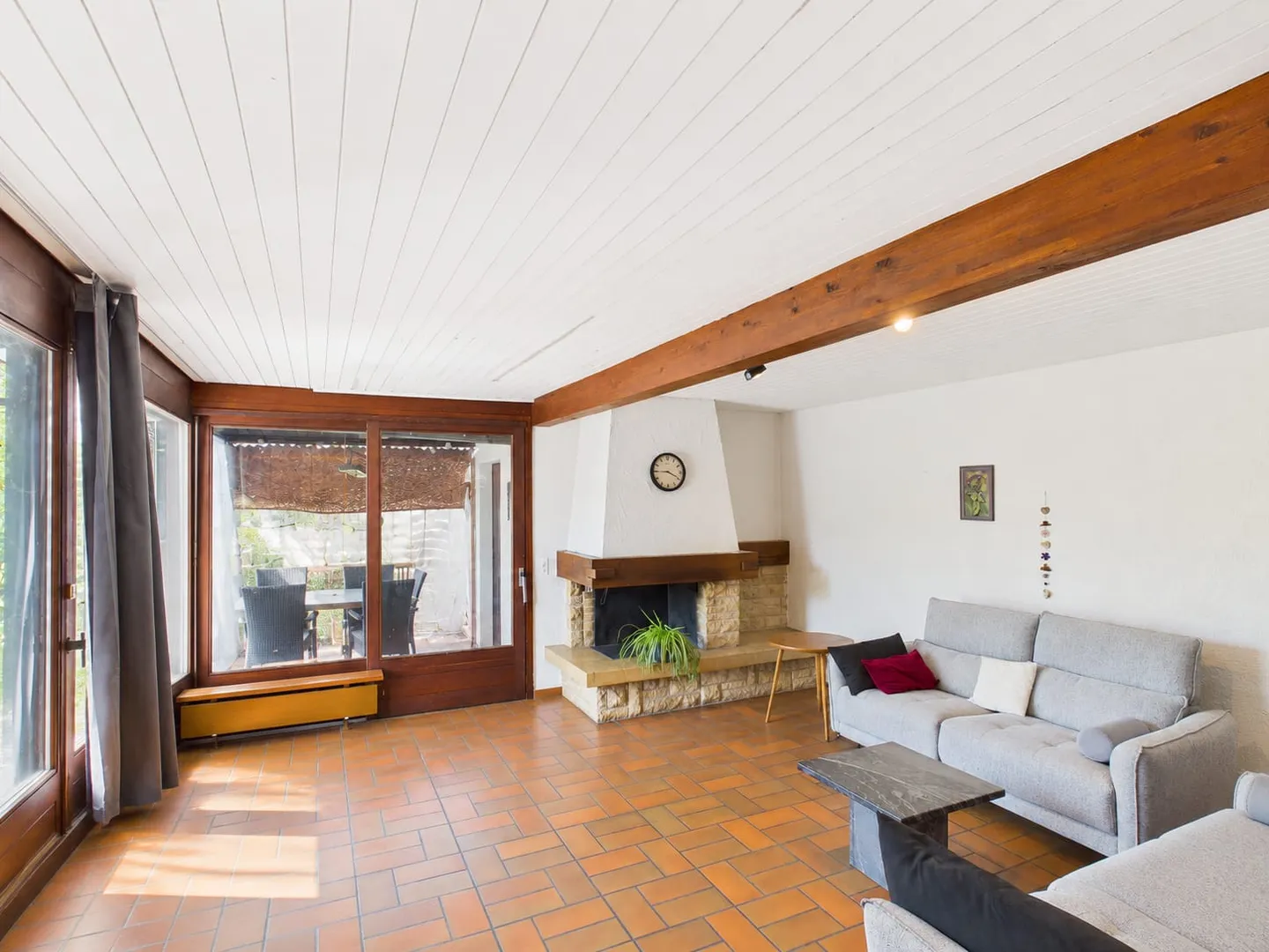 Geräumiges Einfamilienhaus mit Garten - Foto 3 von 13