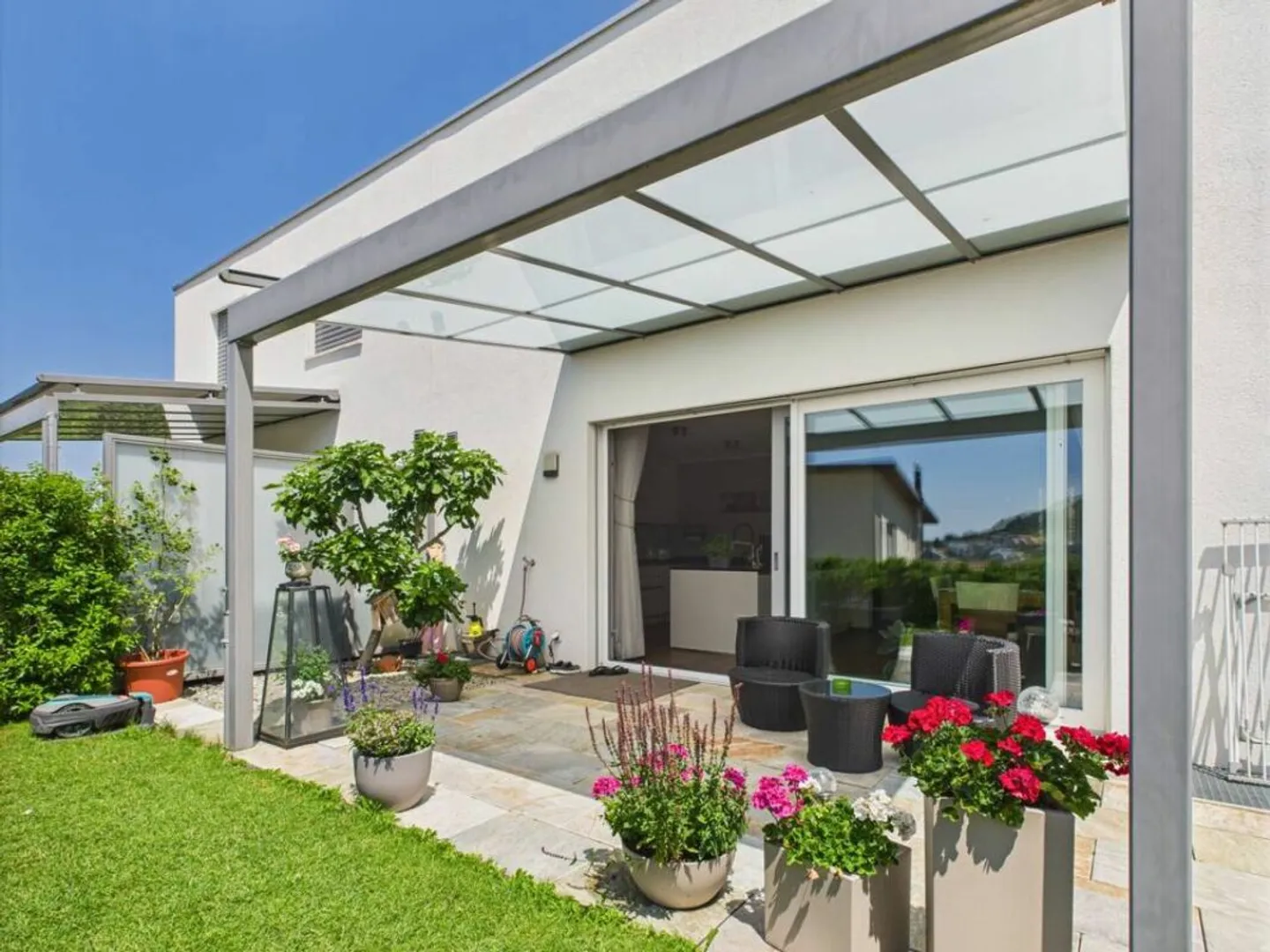 Casa unifamiliare moderna in una buona posizione - Foto 12 di 13