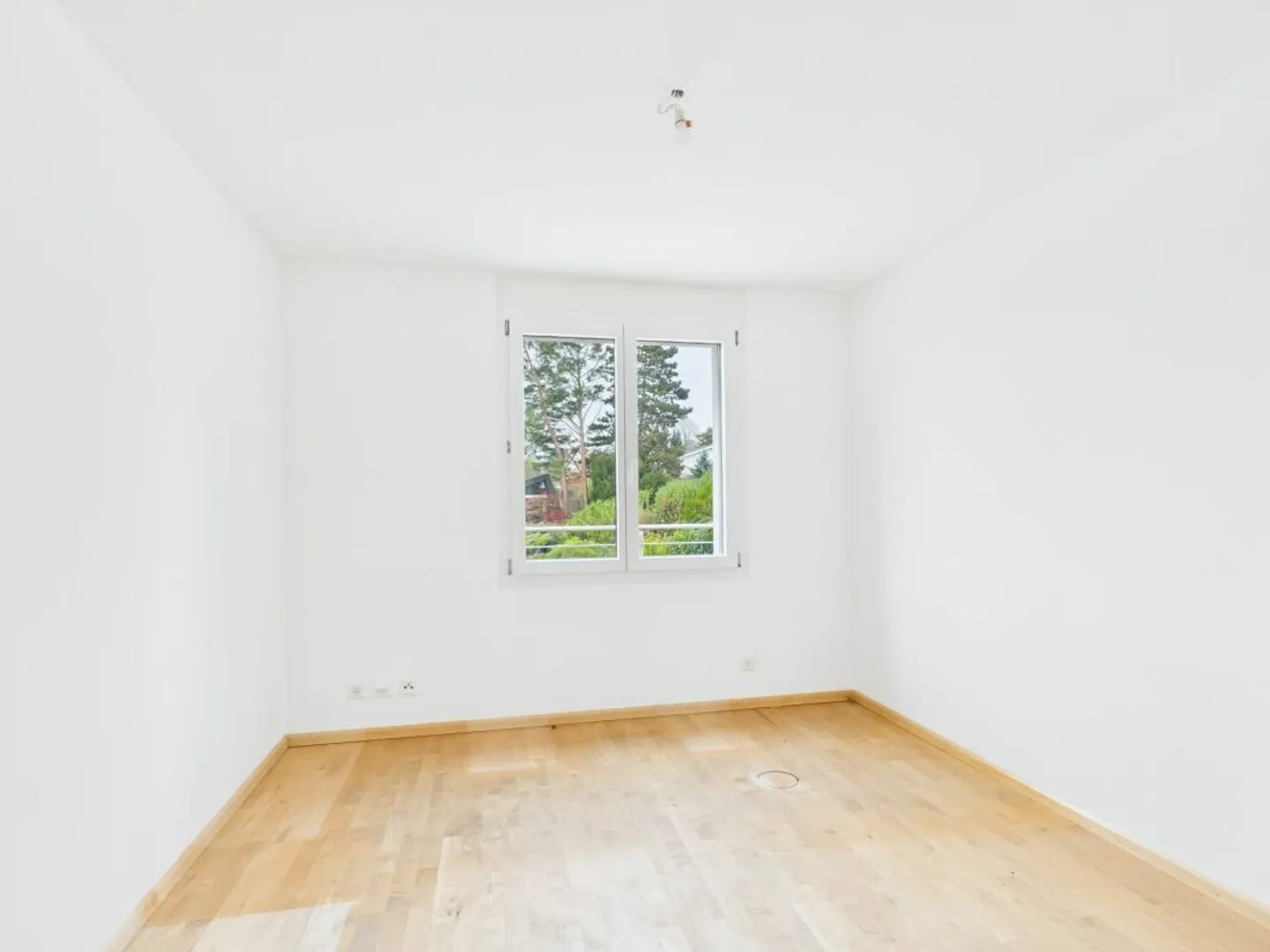 Helle, moderne Wohnung mit grosser Terrasse - Foto 12 von 13