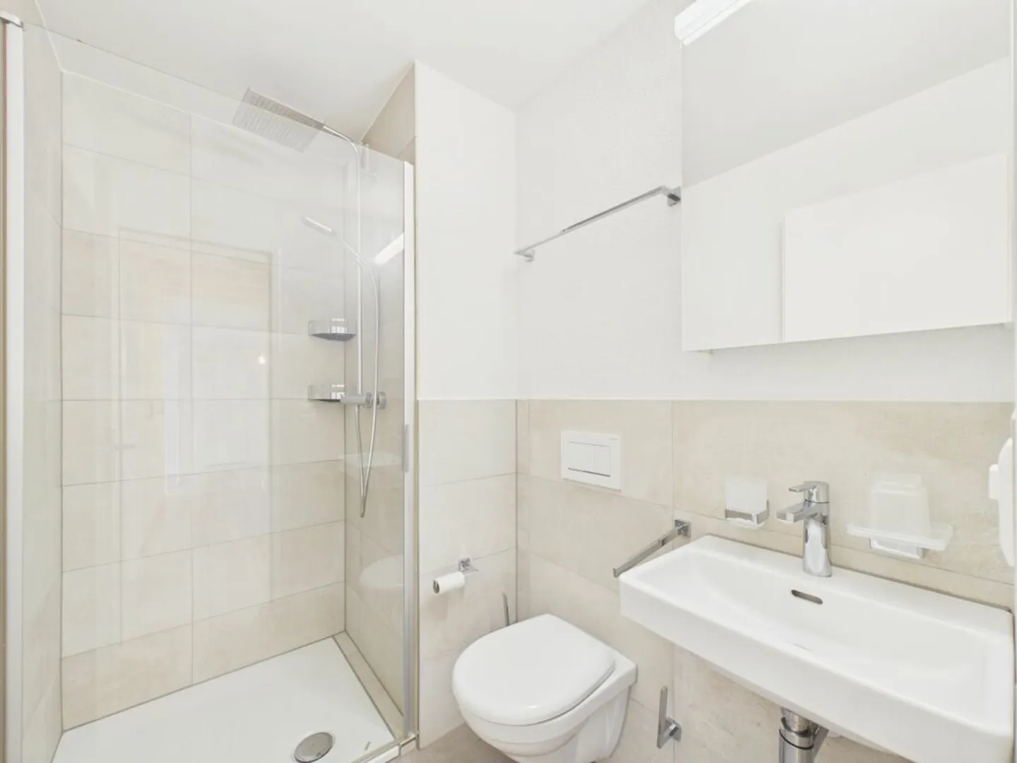 Appartement en duplex de rêve à Lupfig avec rénovation moderne - Photo 5 sur 13