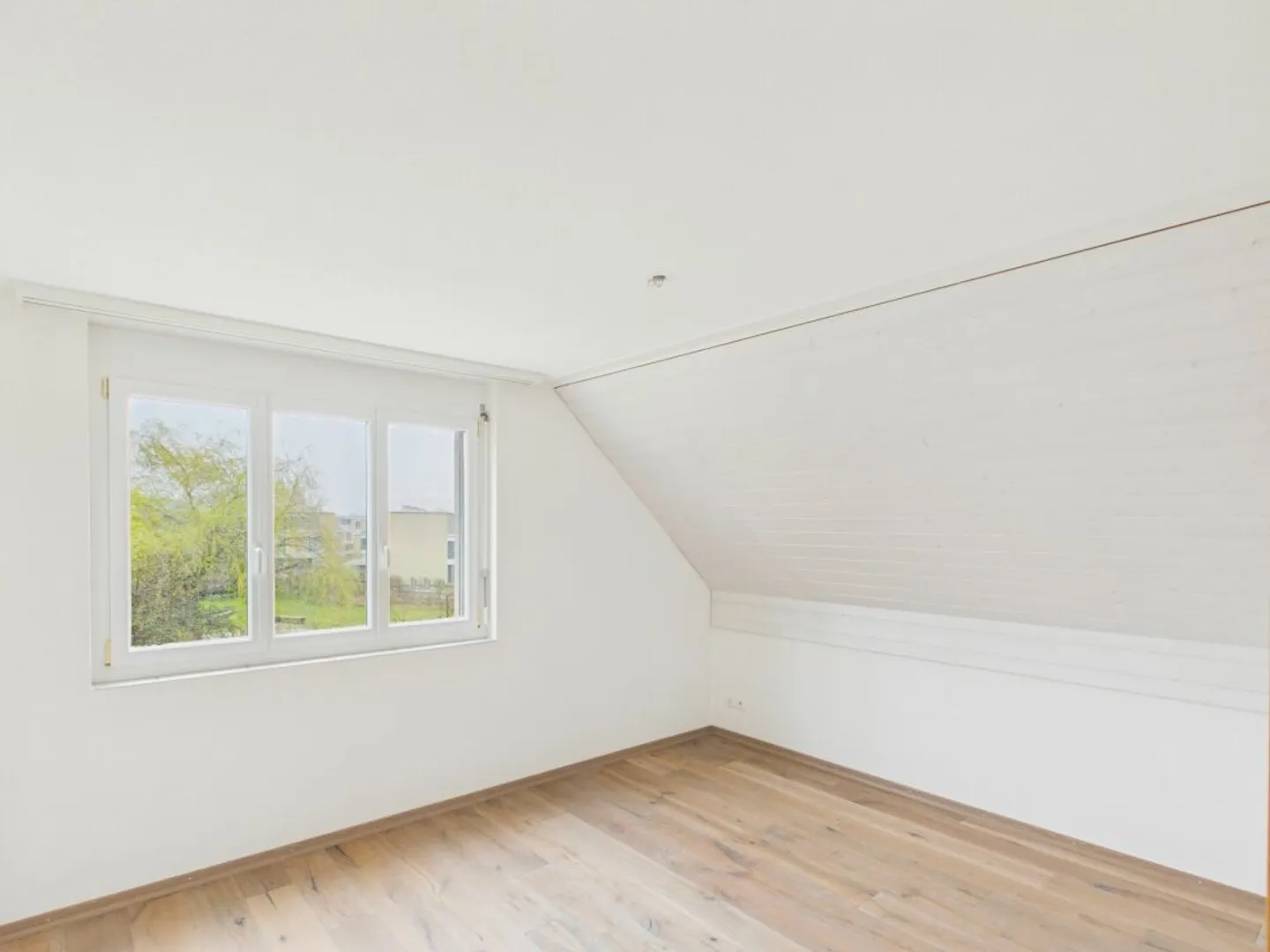 Grande maison familiale jumelée avec une belle vue - Photo 10 sur 13