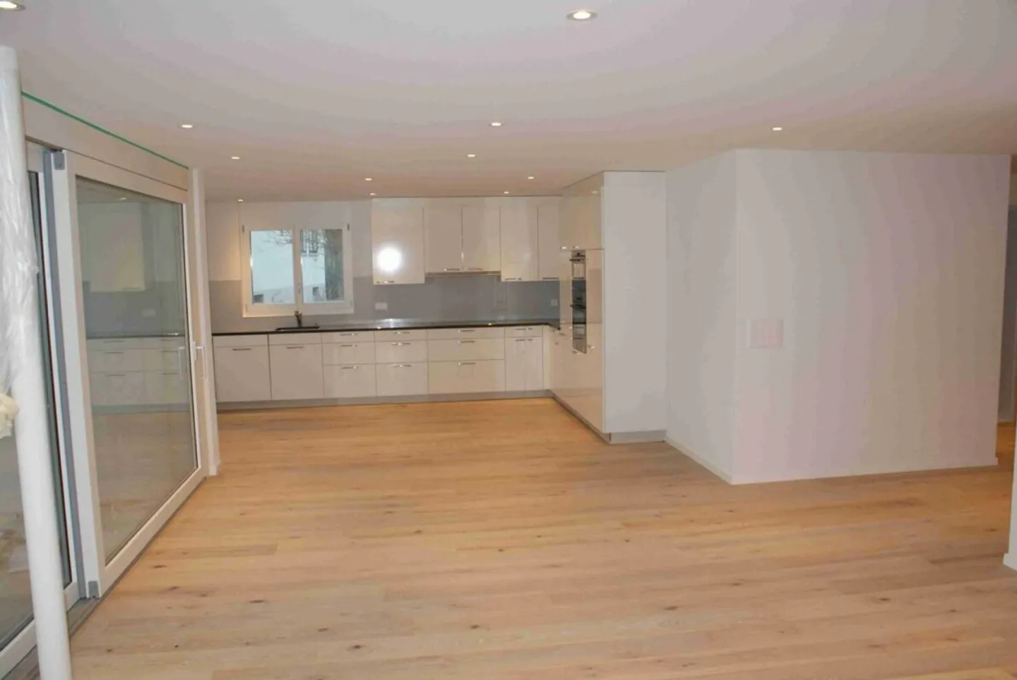 Grosszügig ruhig mit Garten - Foto 4 von 6