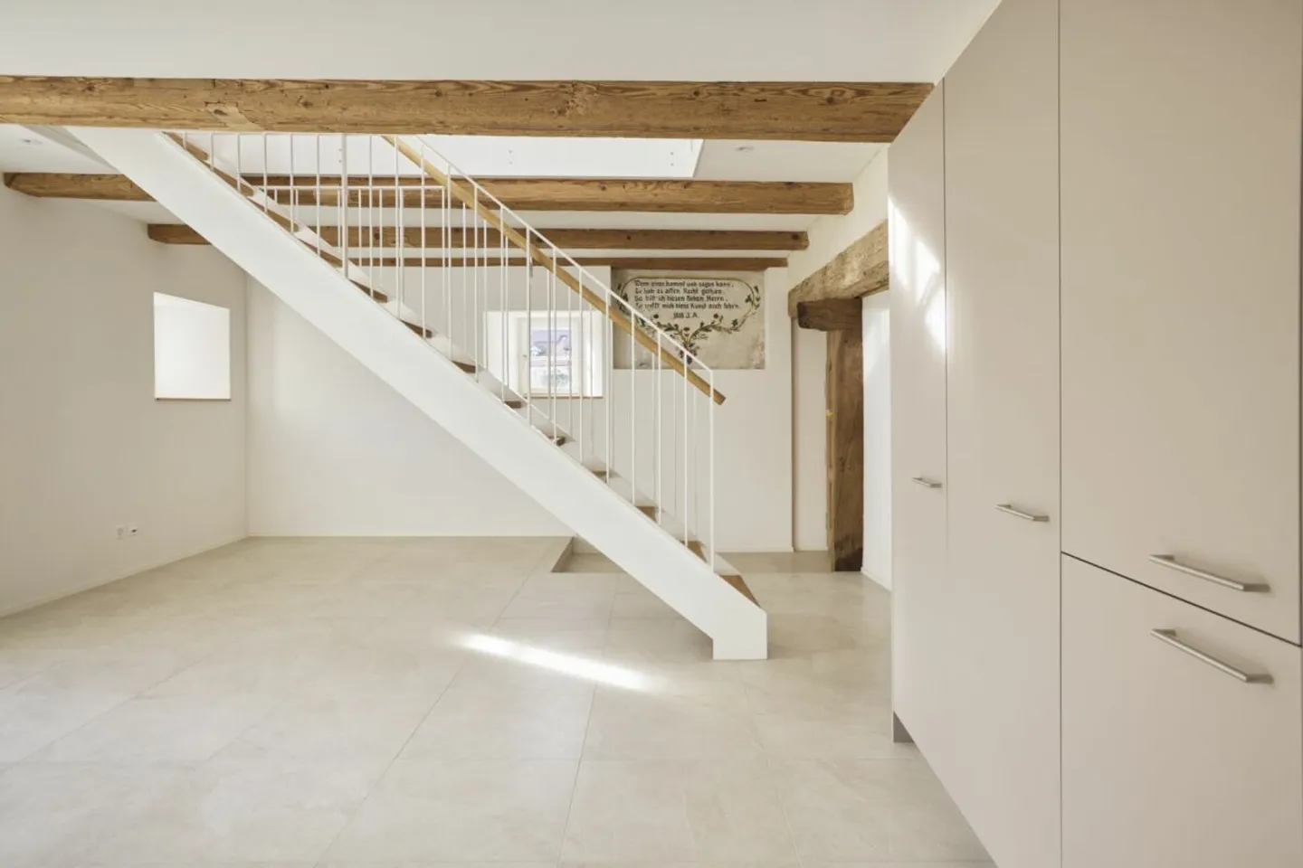 Charmante Maisonette-Wohnung in einzigartiger historischer Mühle - Photo 4 sur 13