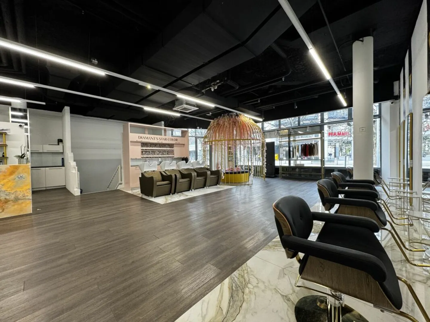 Etablierter Coiffeursalon in Olten - Inventar &amp; Kundenstamm zu verkaufen - Foto 4 von 5