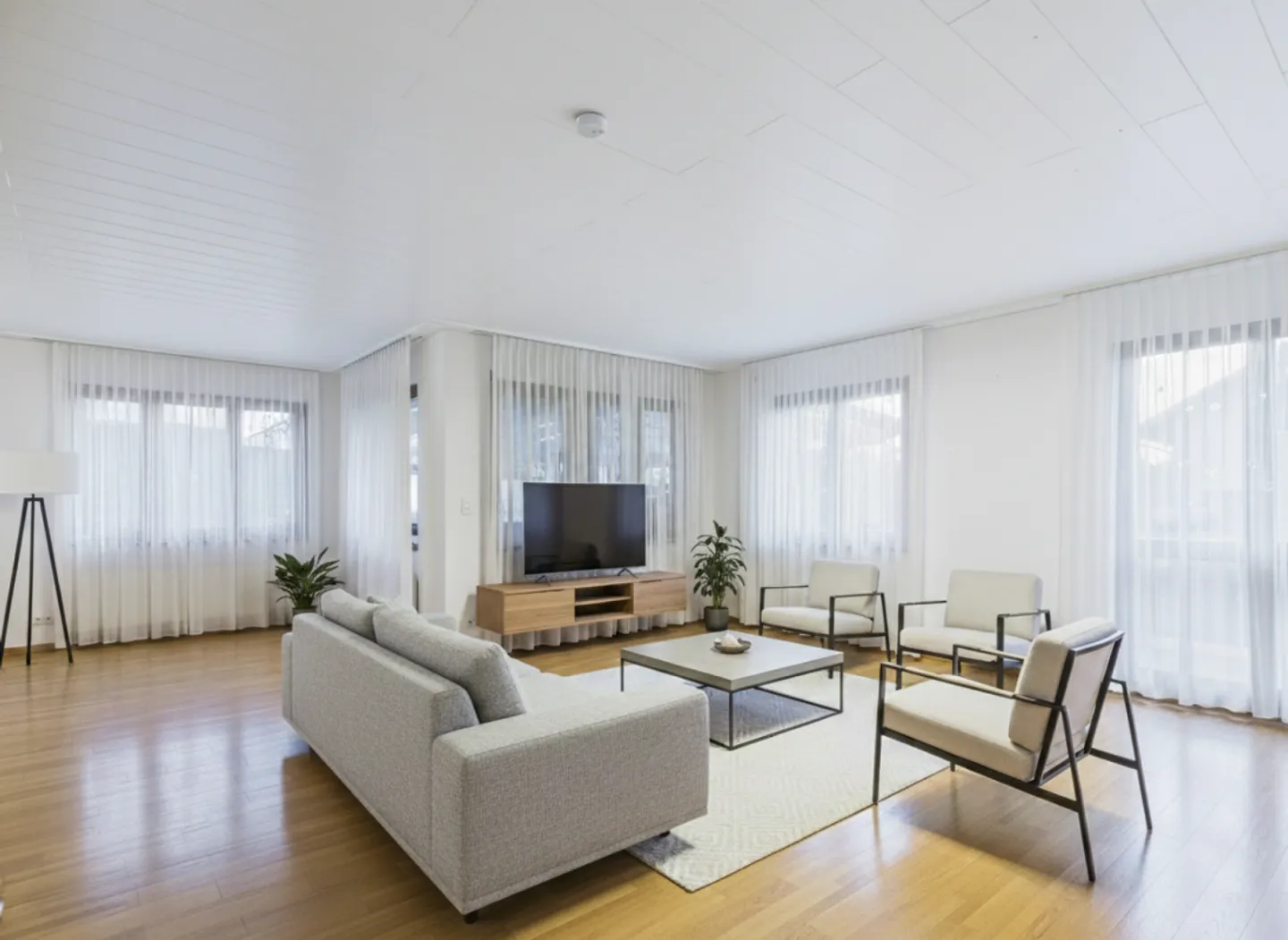 Arrivare e sentirsi bene: un ampio paradiso familiare a Möhlin - Foto 3 di 13