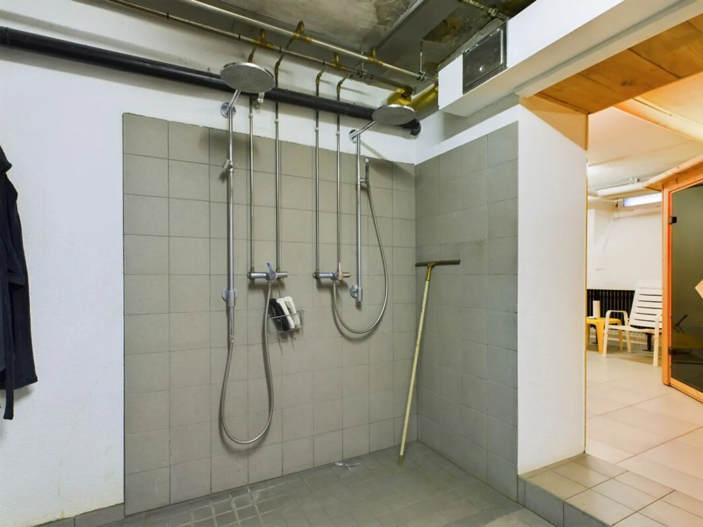 Attractive Investment in a Central Location of Grenchen - Photo 5 of 13