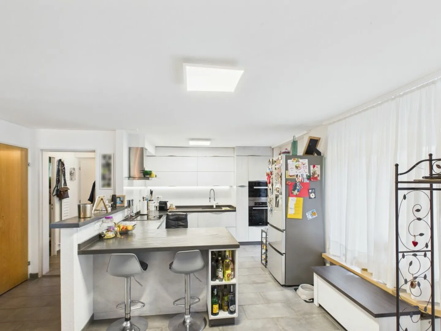 Casa da sogno ad Aesch con comfort moderni e posizione tranquilla - Foto 3 di 9