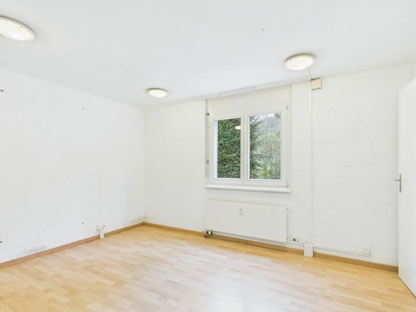 Espace commercial polyvalent à Zunzgen - Photo 7 sur 12