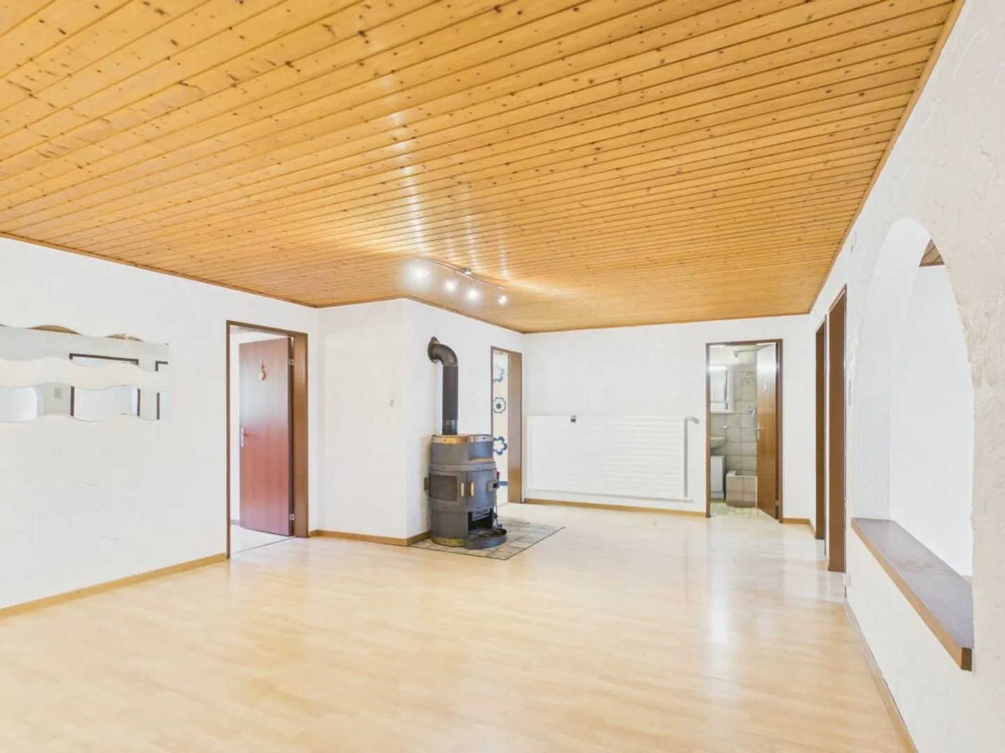 Grosszügige 5-Zimmer-Wohnung - Foto 1 von 13