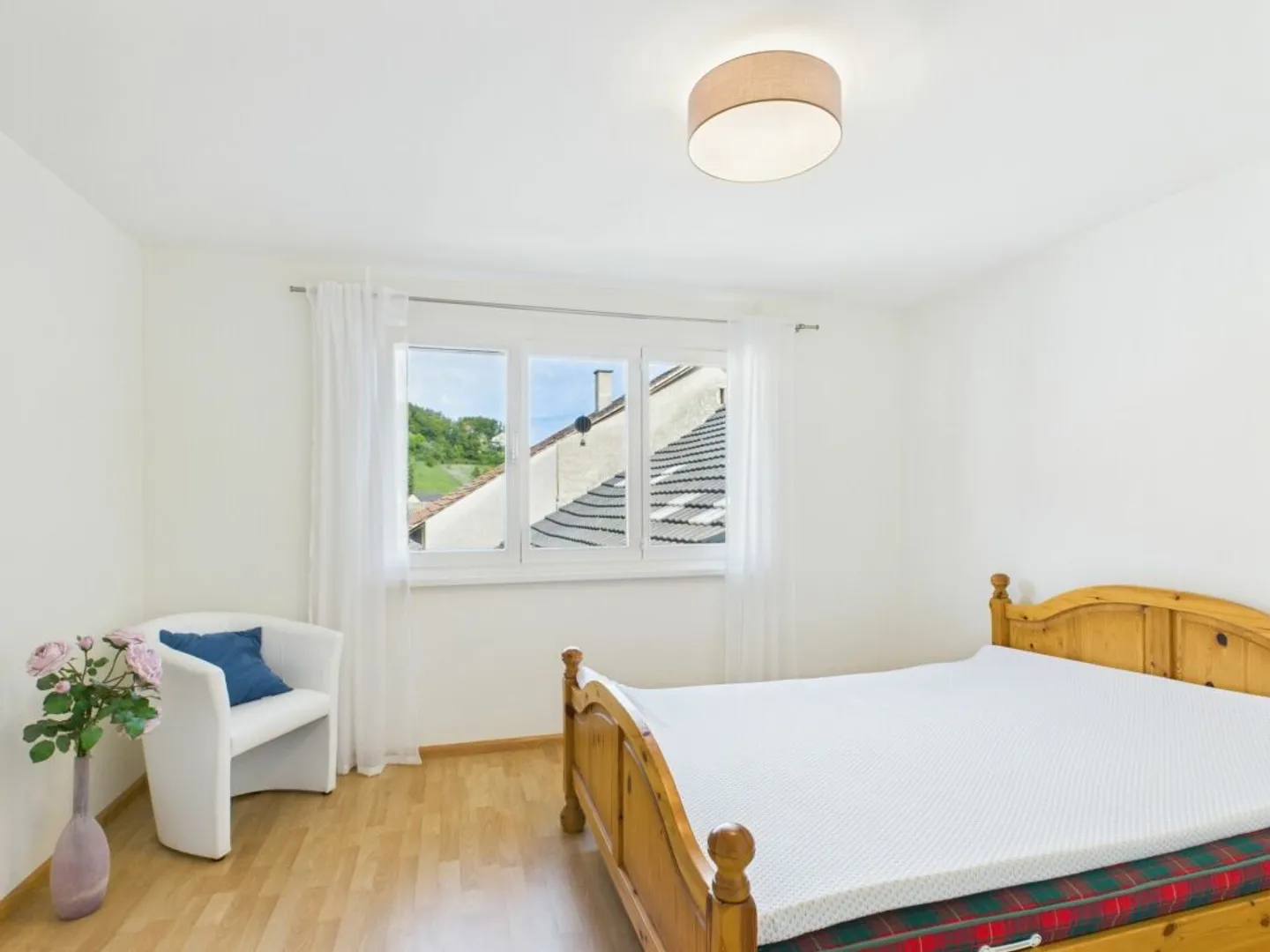 Bright apartment in Ziefen - Balcony and garden included - Photo 5 of 13