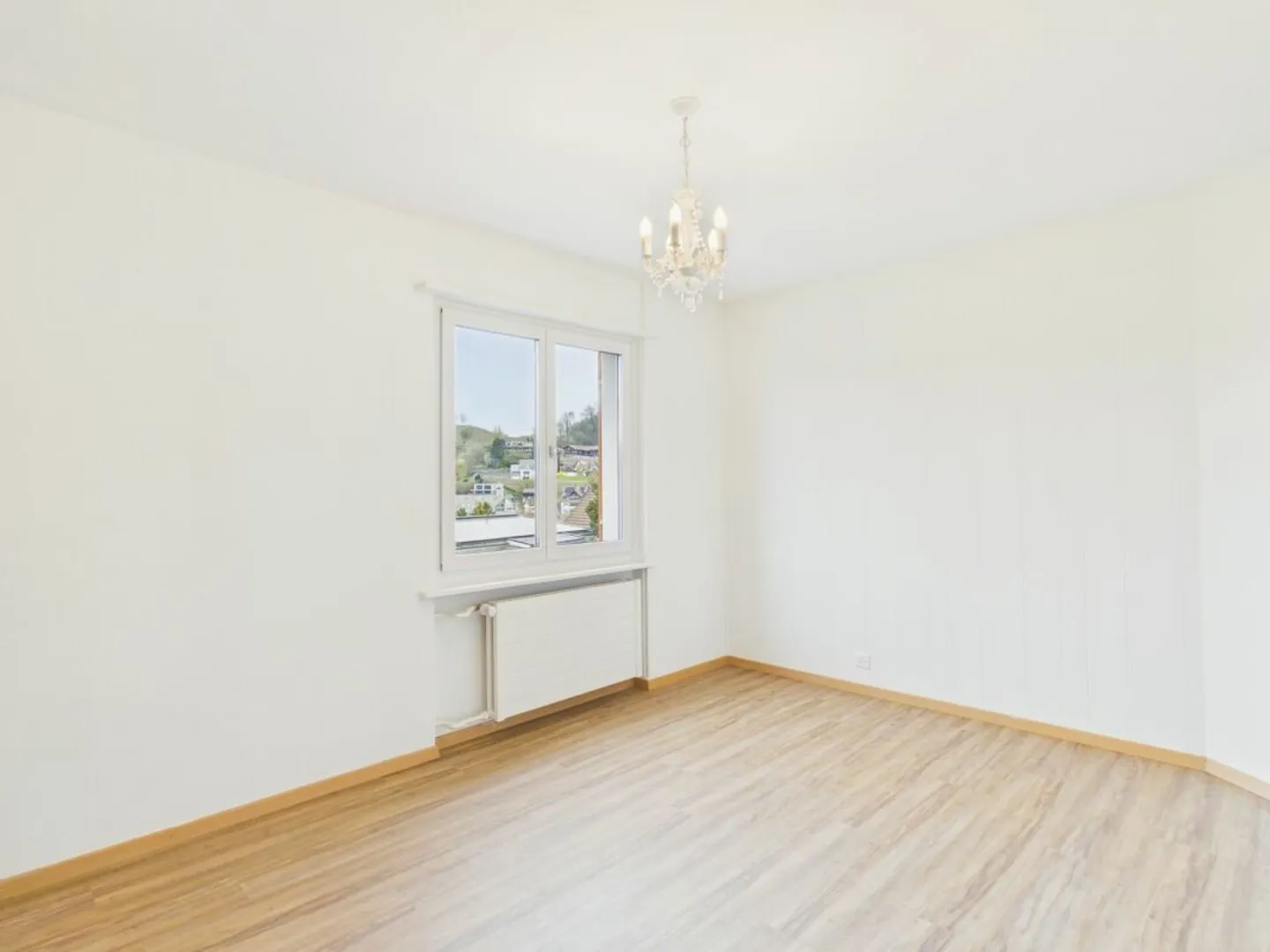 Charming Single-Family Home for Rent in Birmensdorf - Photo 3 of 13