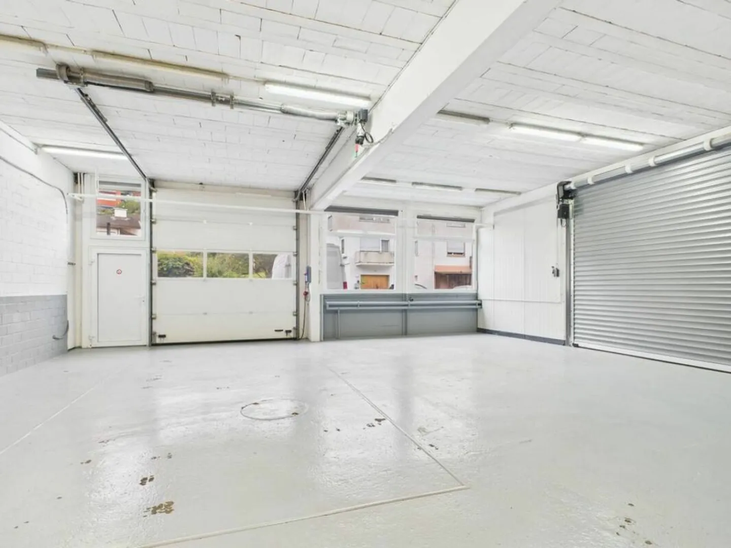 Espace commercial polyvalent - Photo 1 sur 8