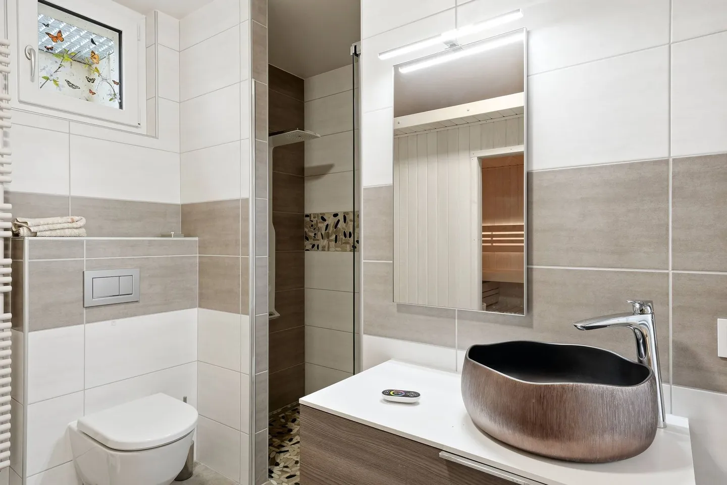 Magnificent Renovated House for Rent - Photo 12 of 13