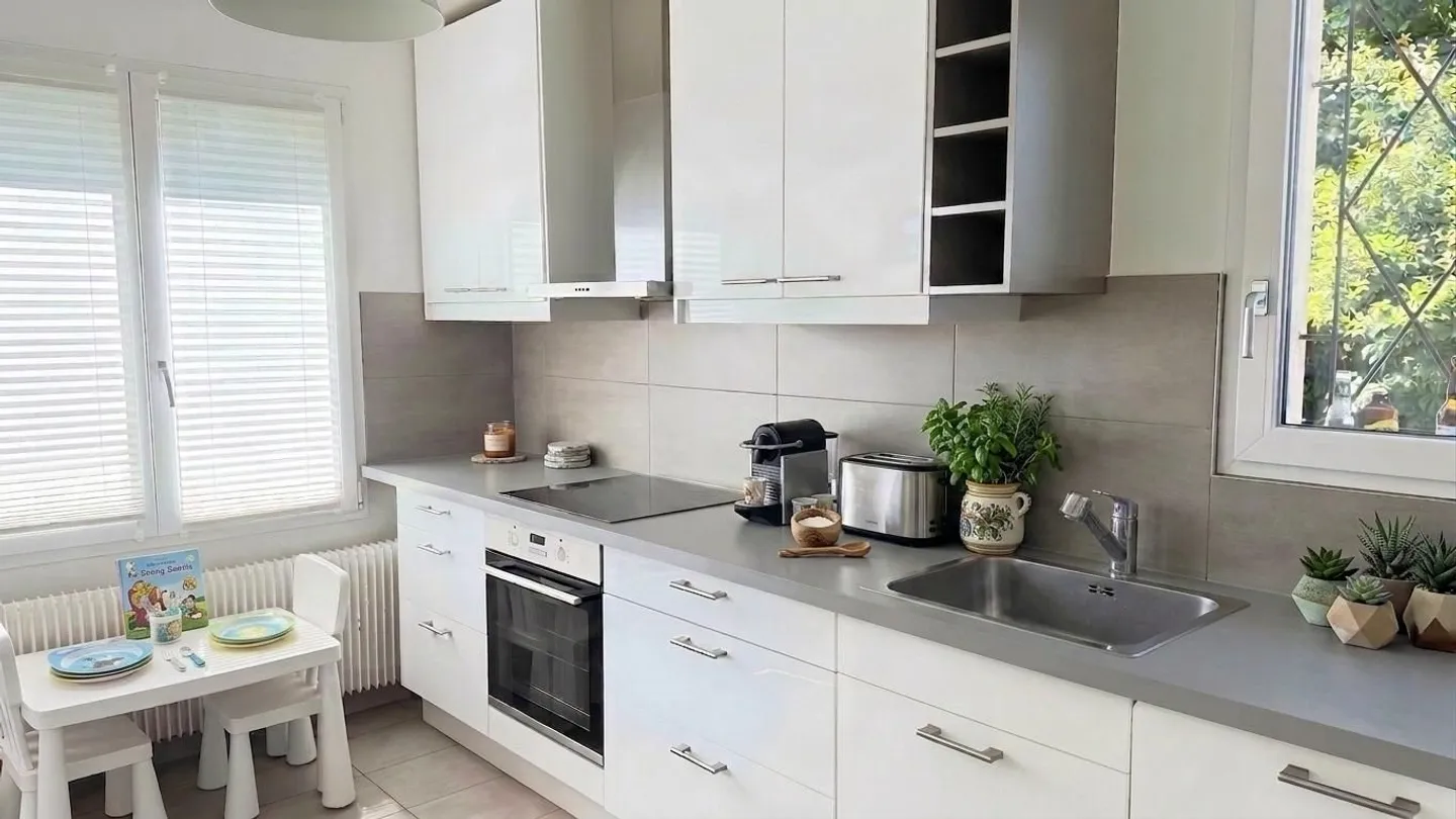 For rent - Individual villa 4.5 rooms with garden, terrace & lake view - Aubonne - Photo 5 of 11