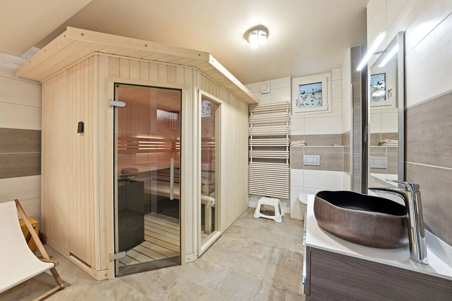 Magnificent Renovated House for Rent - Photo 11 of 13