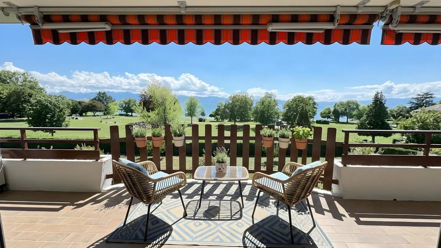 Appartement Élégant au Bord du Lac - Photo 8 sur 9